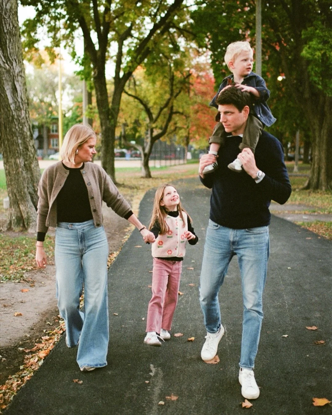 And now for something a little new 🎞️

The Ramsbottom fam, on film.

They&rsquo;re some of my dearest, down-for-anything clients who always want joy and ease to lead the way during a session. I asked her if we could incorporate film into it this yea