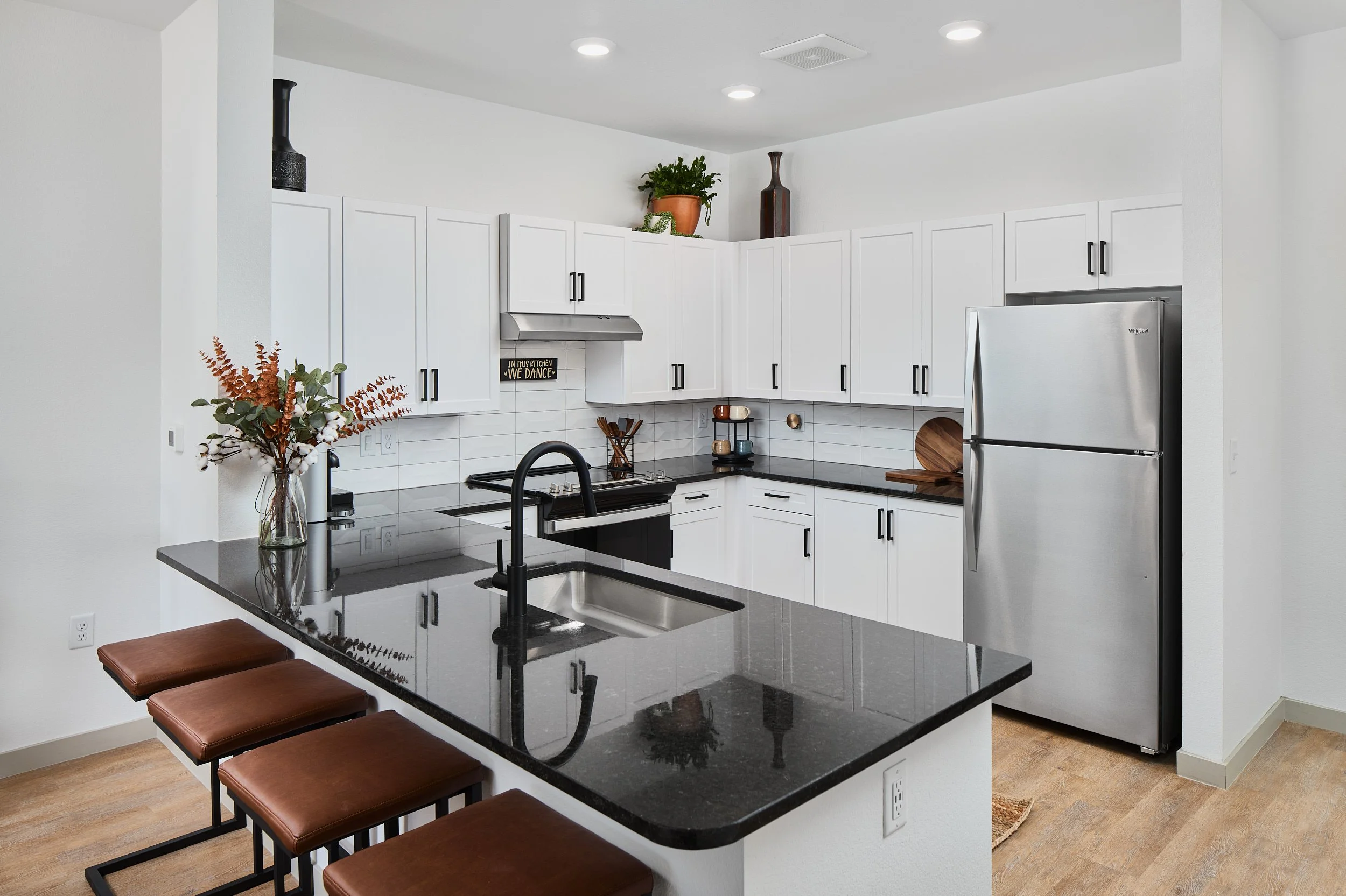 LarkOnWoodmen-Apartment-Web-09.jpg