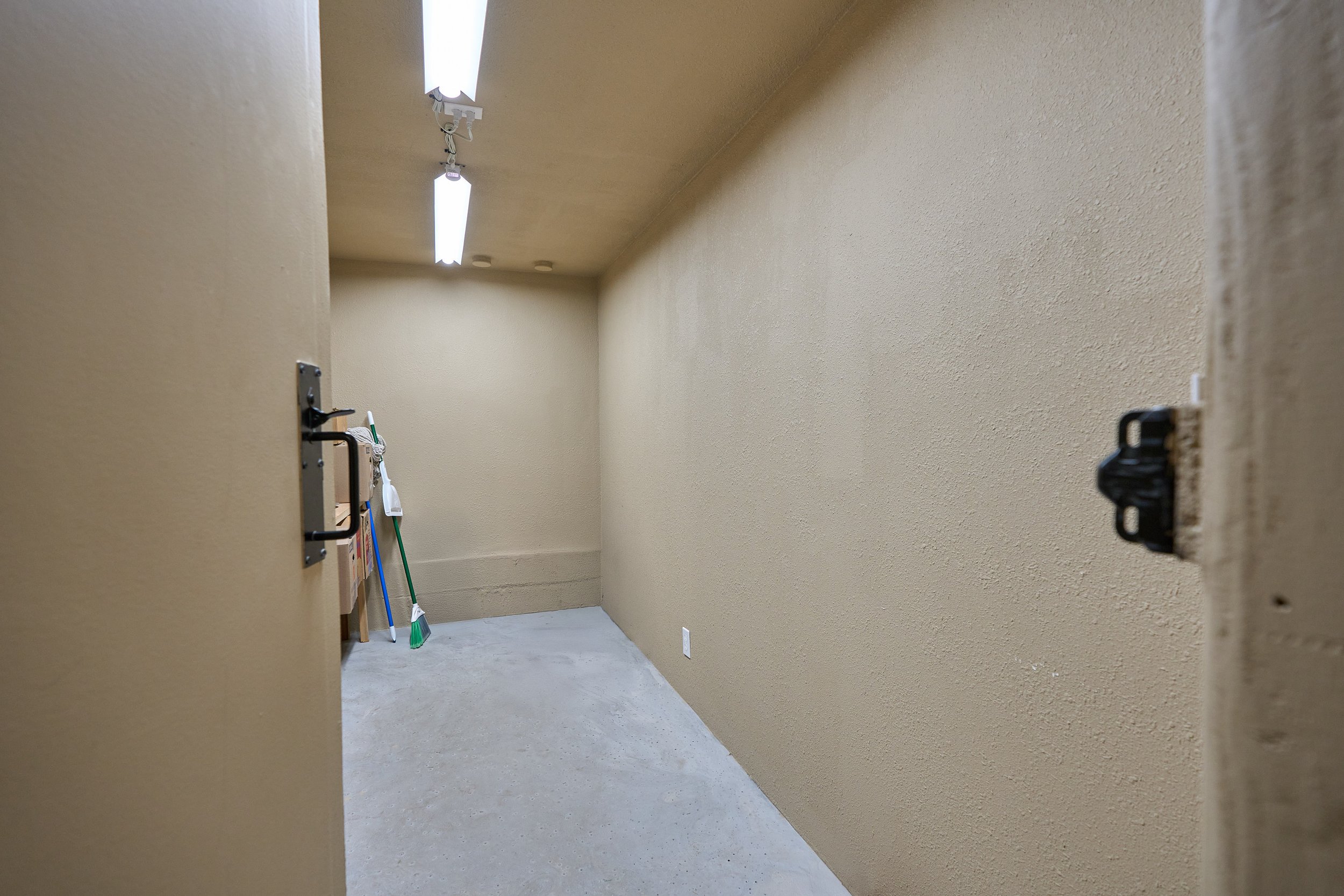 1662 Labarre Rd_47.jpg