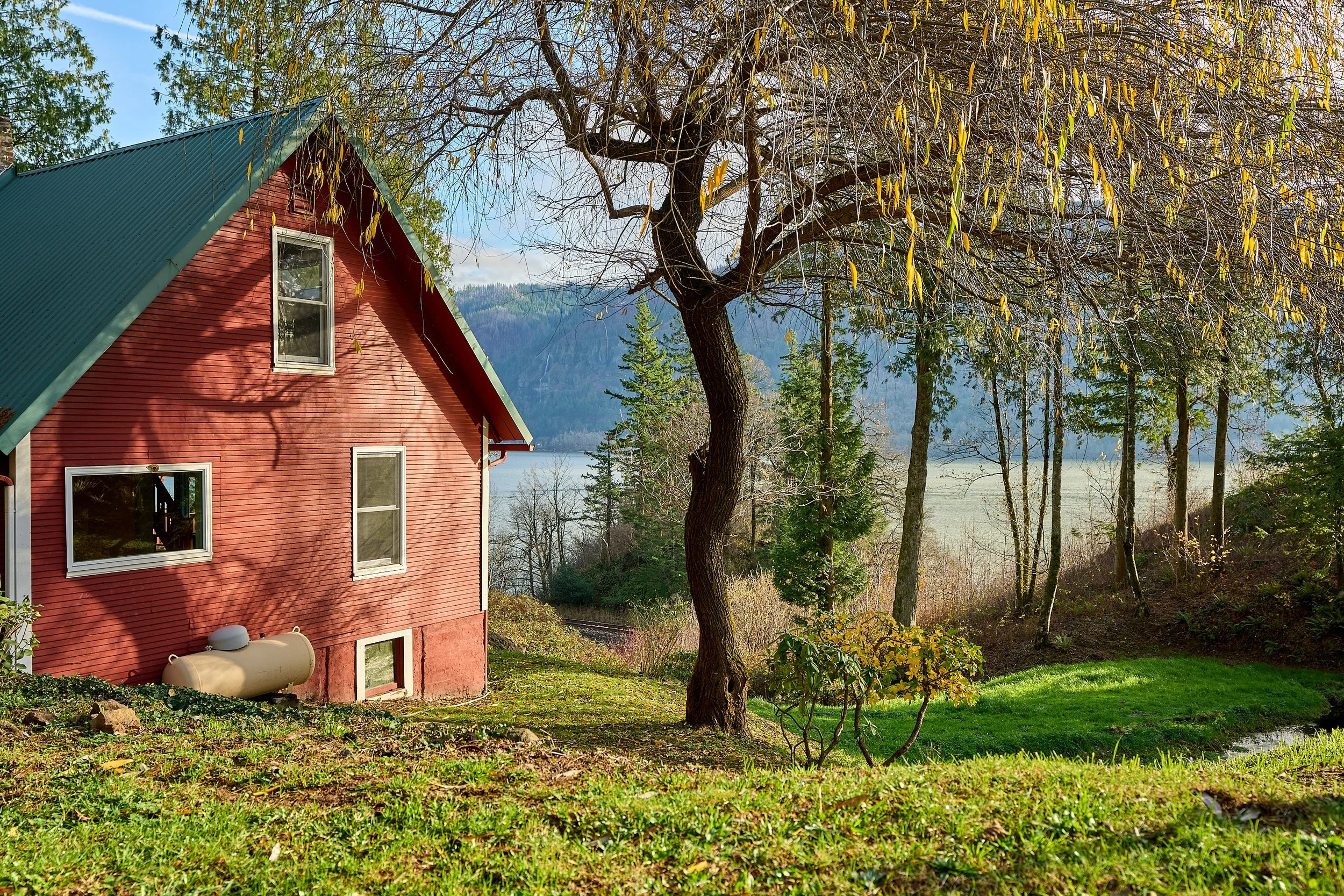 52 Puzzled Woman_12.jpg