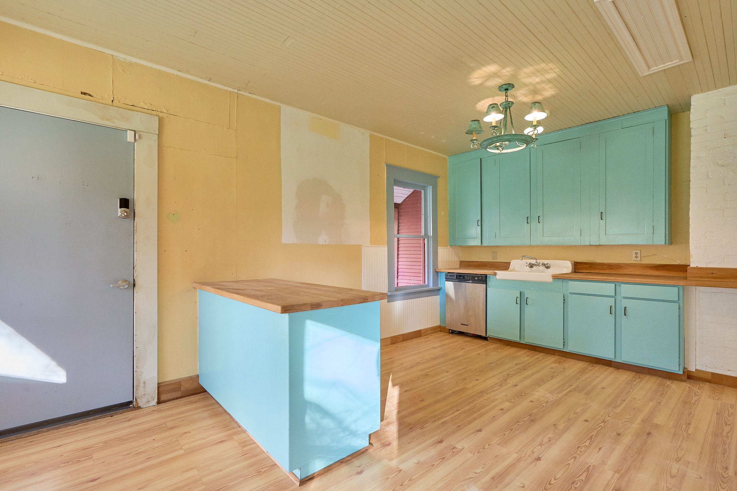 52 Puzzled Woman_22.jpg