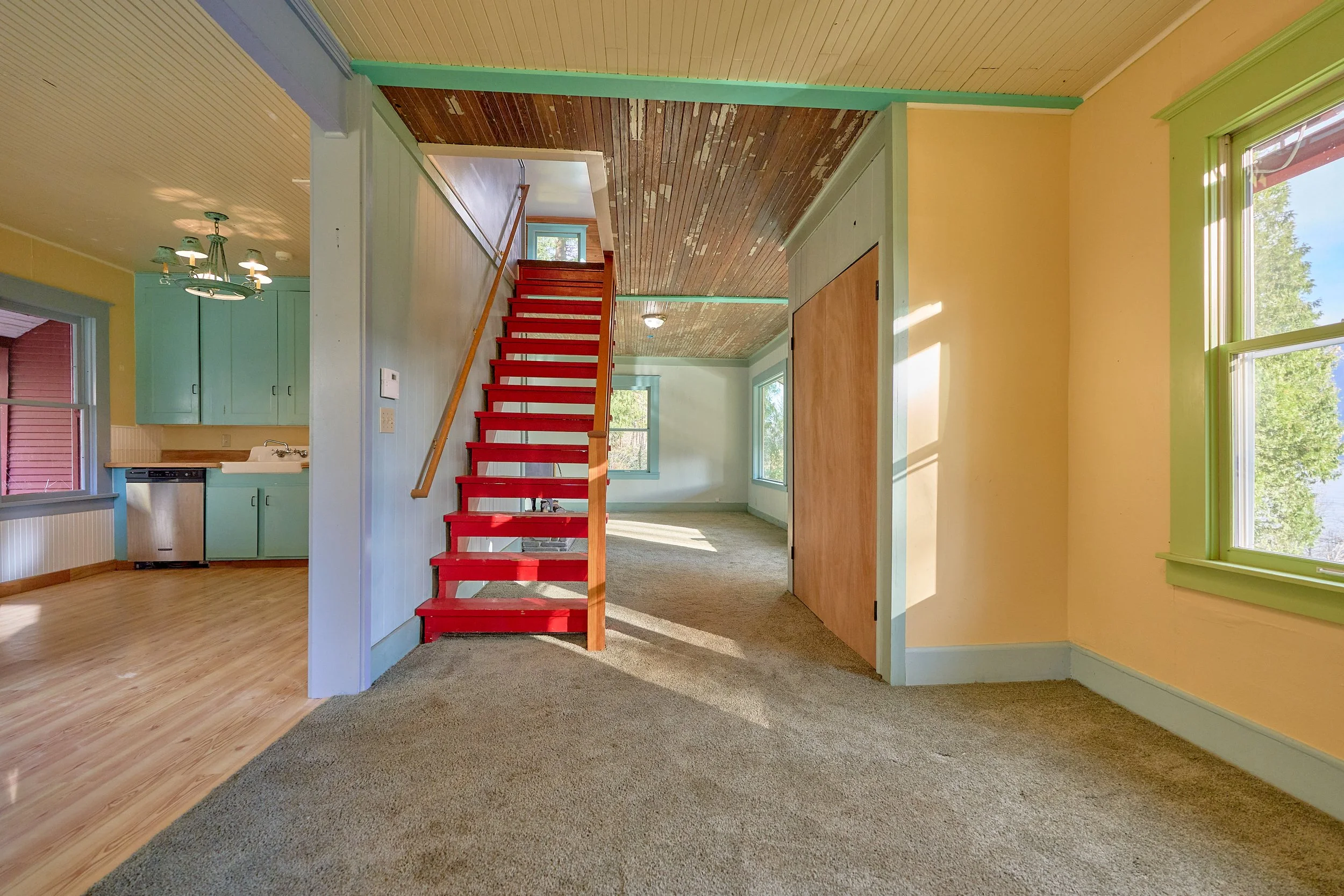 52 Puzzled Woman_27.jpg