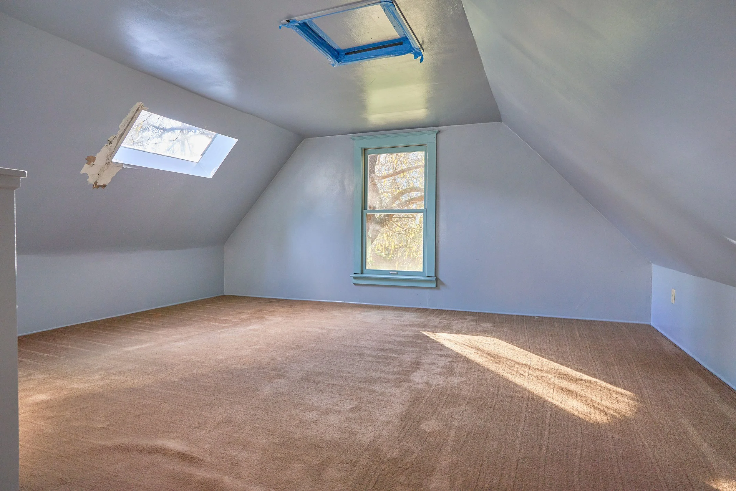 52 Puzzled Woman_36.jpg