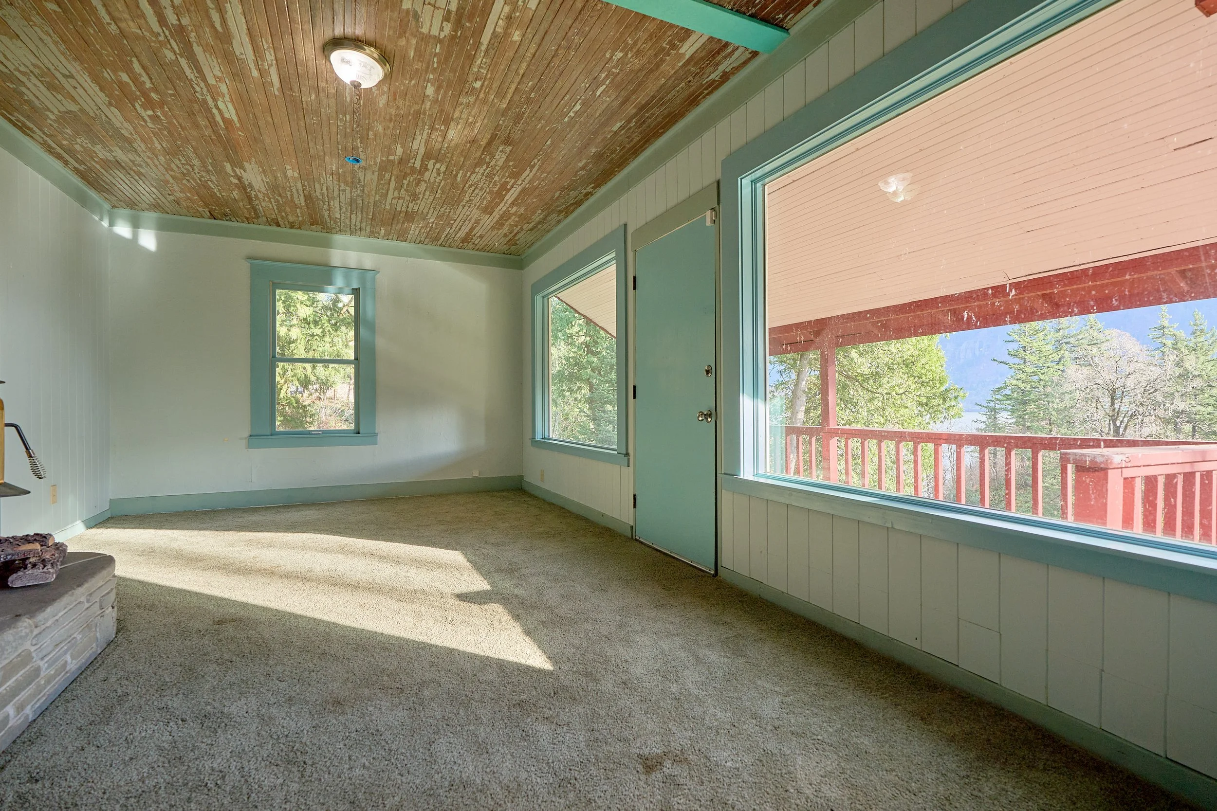 52 Puzzled Woman_29.jpg