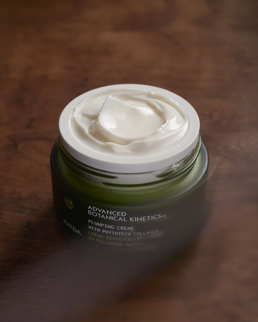 TONIGHT ✨

Locals Night is Here!

Calling all Stylists and Salon Owners in the region! 🗣️

Your exclusive professional development and networking night is here! Join us for a hands-on experience where we are heavy on the try skincare firsthand! This