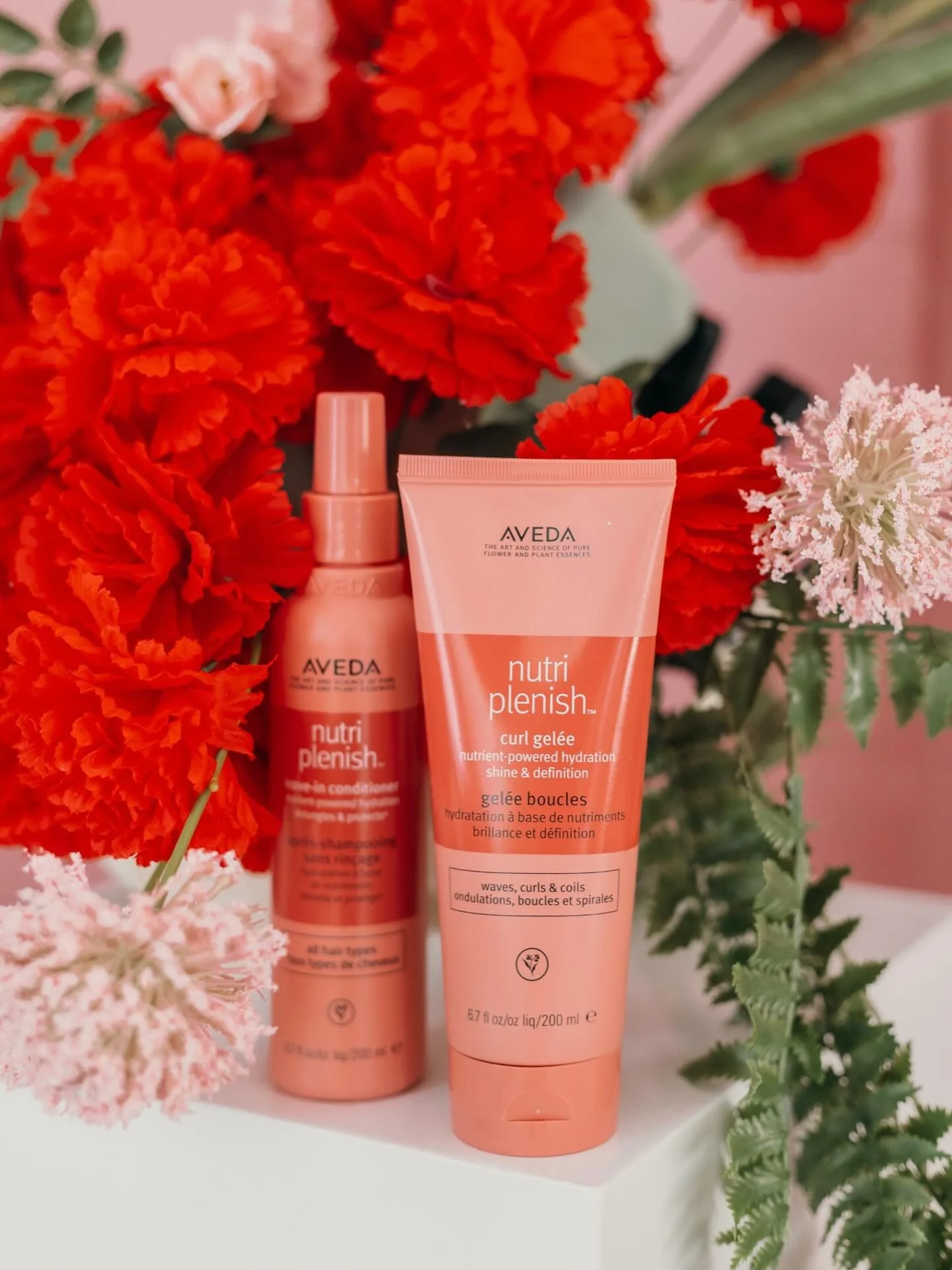 Love is in the HAIR ❤️

Valentine&rsquo;s Day is coming up, and as stylists, we know the real gift is healthy hair. Encourage your guests to prioritize hydration, definition, and a little self-care before anything else.

Because loving your hair is l