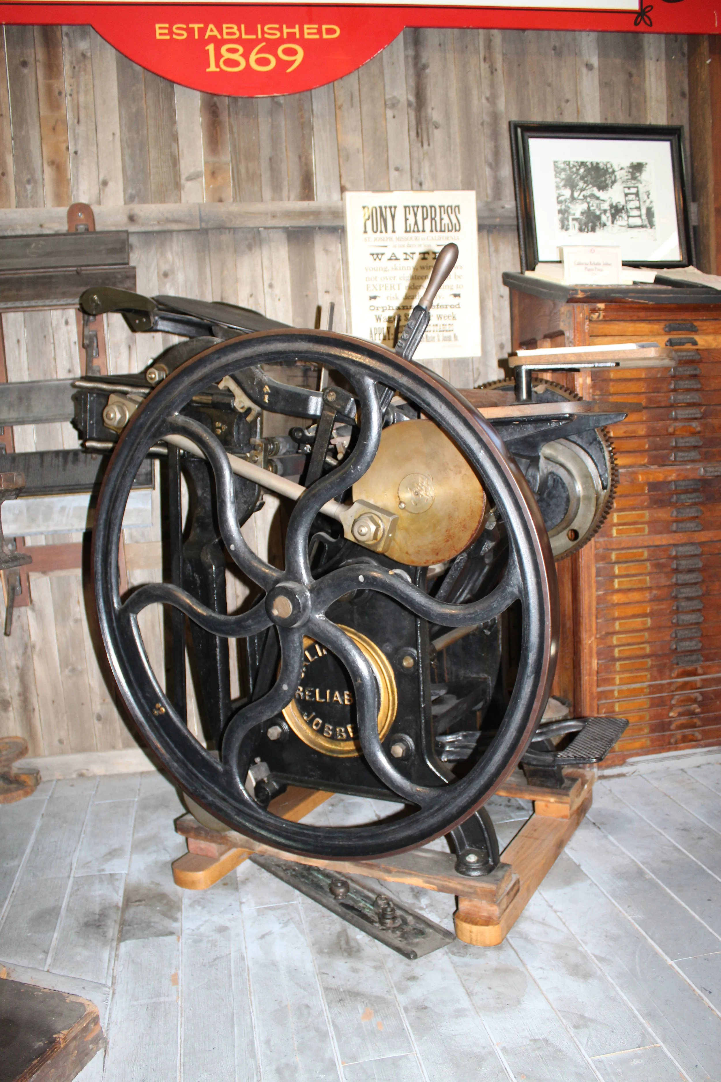Intro to Platen Press — International Printing Museum