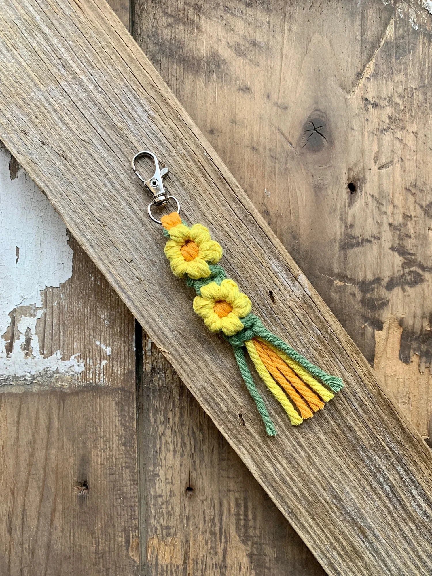 Daffodil Macrame Keychain — Amanda Harman