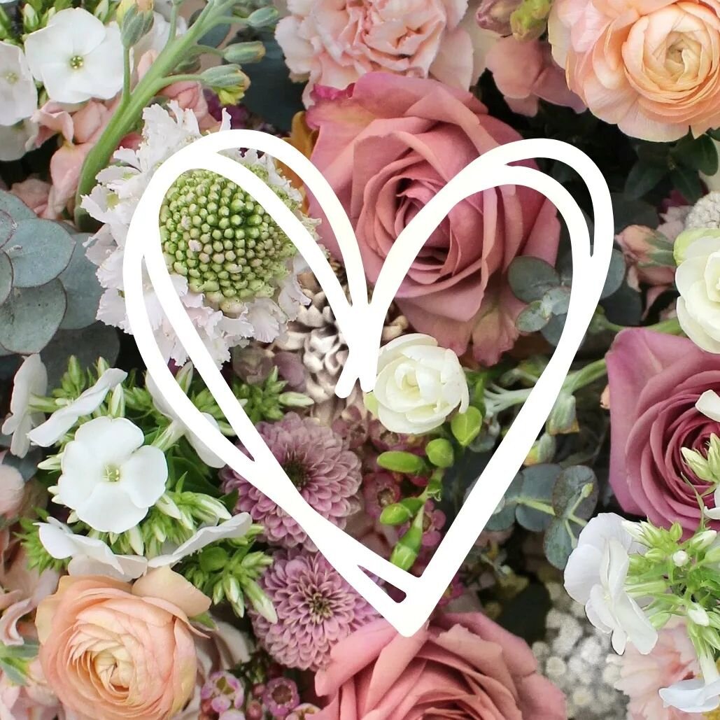 I've got some gorgeous flowers en route with cupid for Valentine's Day this year!

Romance your loved one with exquisite blooms in an elegant, yet playful colour palette.&nbsp;The perfect flowers for a lover, a friend, or a Galentine! 💘💌🎀

Preorde