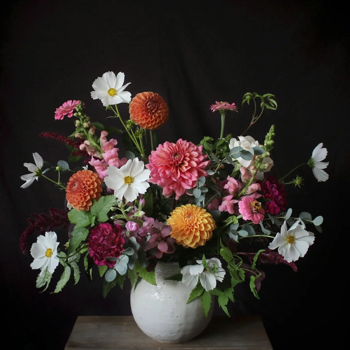 I have amassed a collection of flower-photo treasures from the summer and, more specifically, from the last month with some beautiful locally grown blooms&hellip;
the time of year when dahlias and cosmos have a tight grip over my designs, and I surre