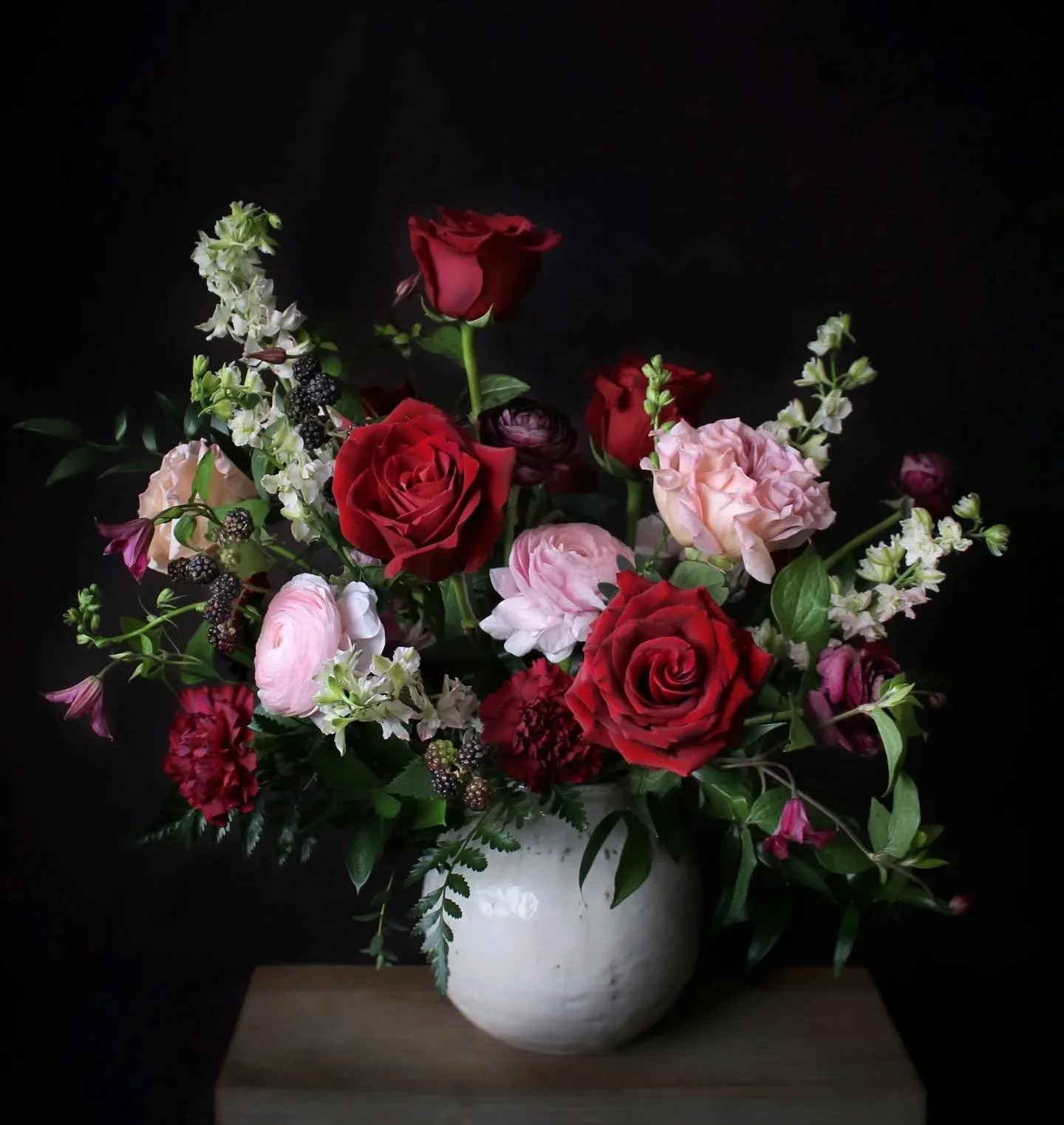 Ooh, that red and pink combo 🎀
Not something I&rsquo;ve felt so passionately drawn to in Valentine&rsquo;s past. But this year I felt this deep craving for a call-back to classic romance, simpler times, to luscious velvety hues mixed with the flirty