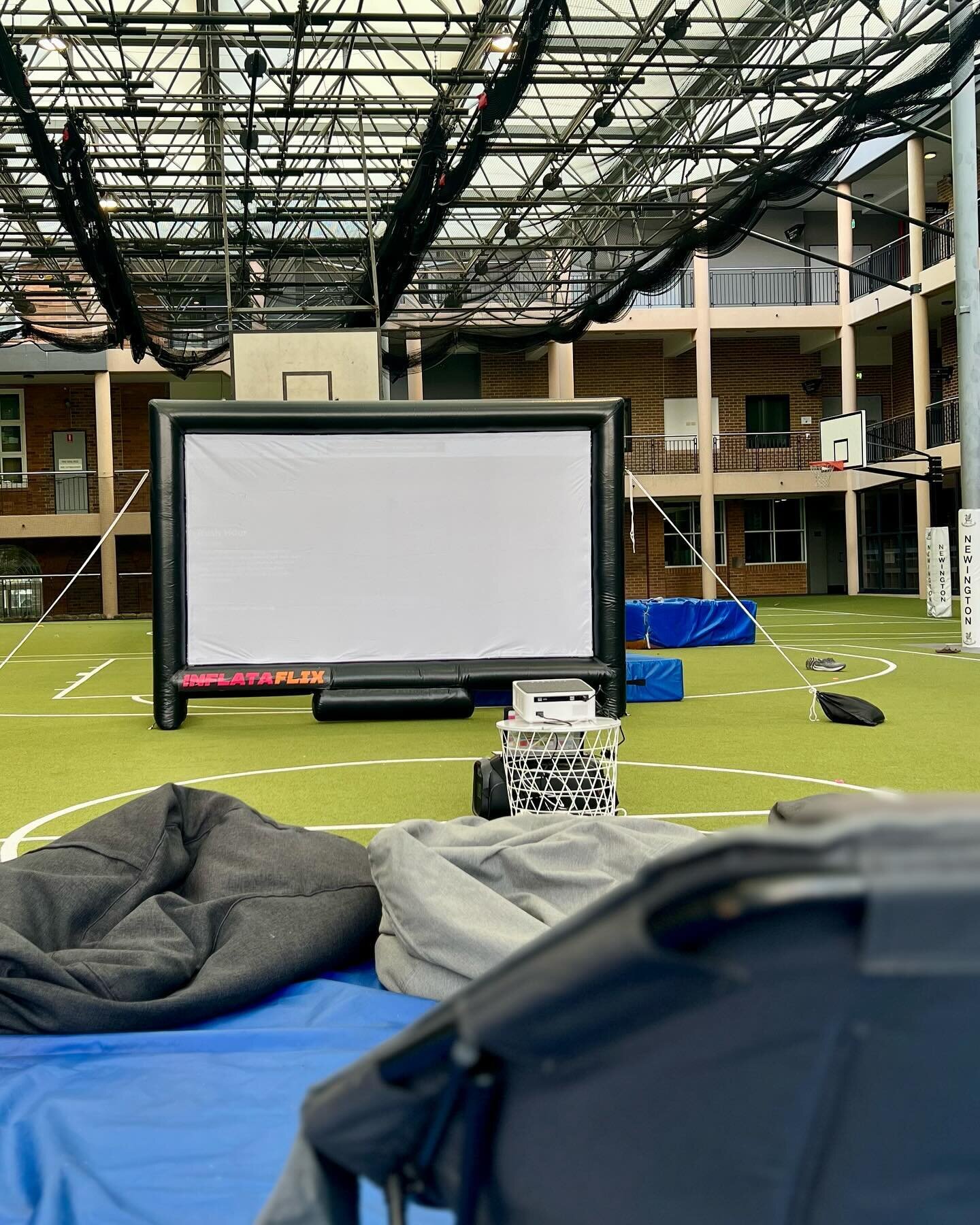 This weekends set up for an all boys College movie night 🍿🎥

#inflataflix #cinemahire #outdoorcinema #grouppackage #movienights