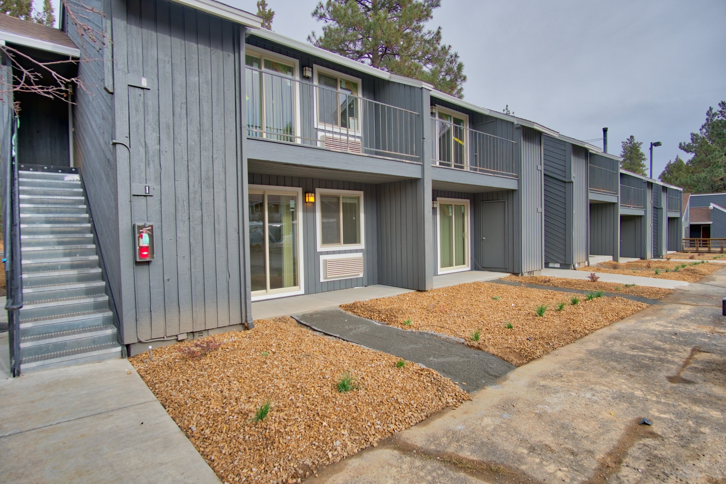 $1,700 / 1br - 850ft2 - Beautifully remodeled condos off Newport in NW Bend