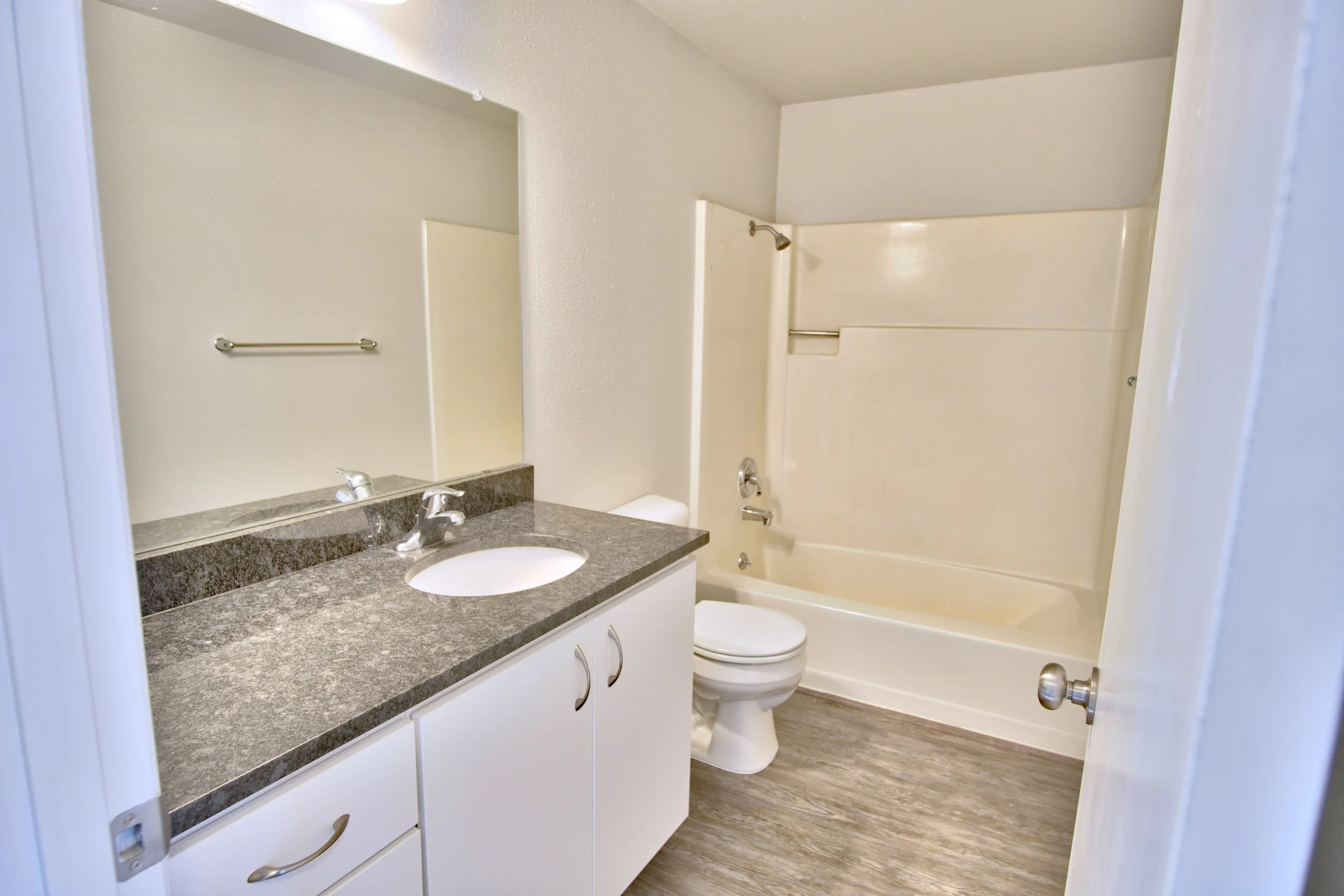 bathroom.jpeg