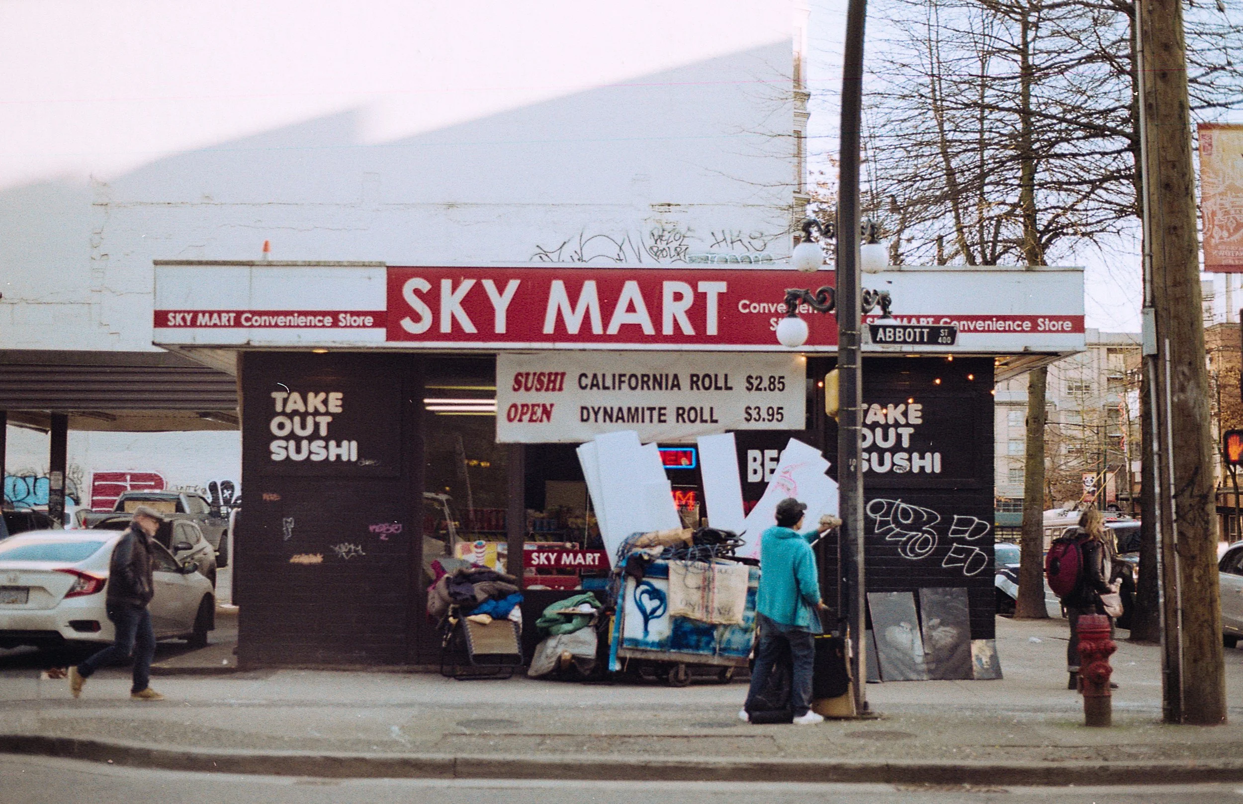 Van-KodakXPan125-Minolta006.jpg