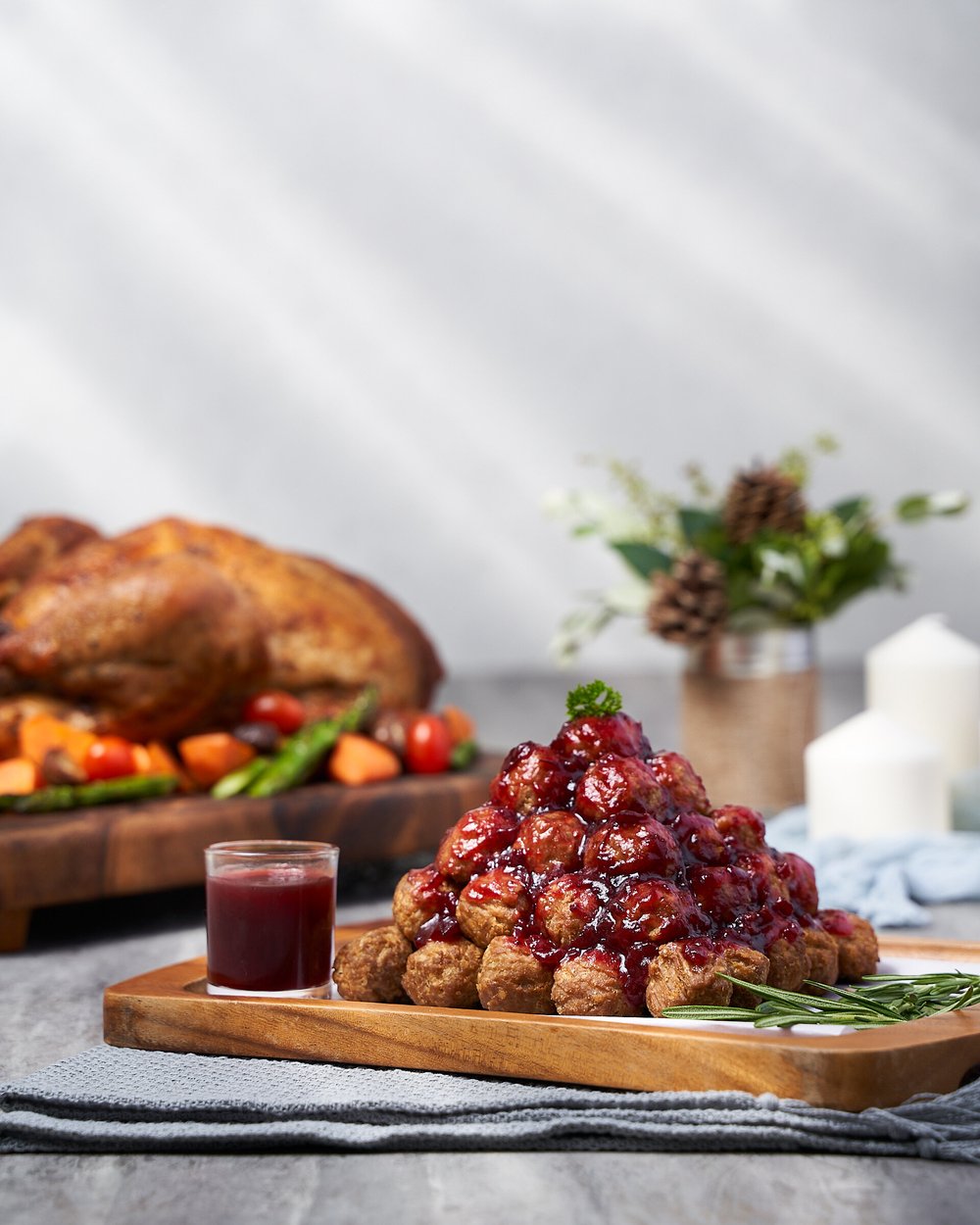 Deli Hub Christmas Catalog — Tristeps Studios