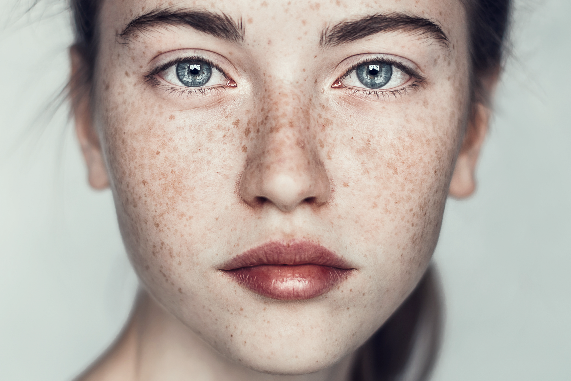 Women_2000x1335.png