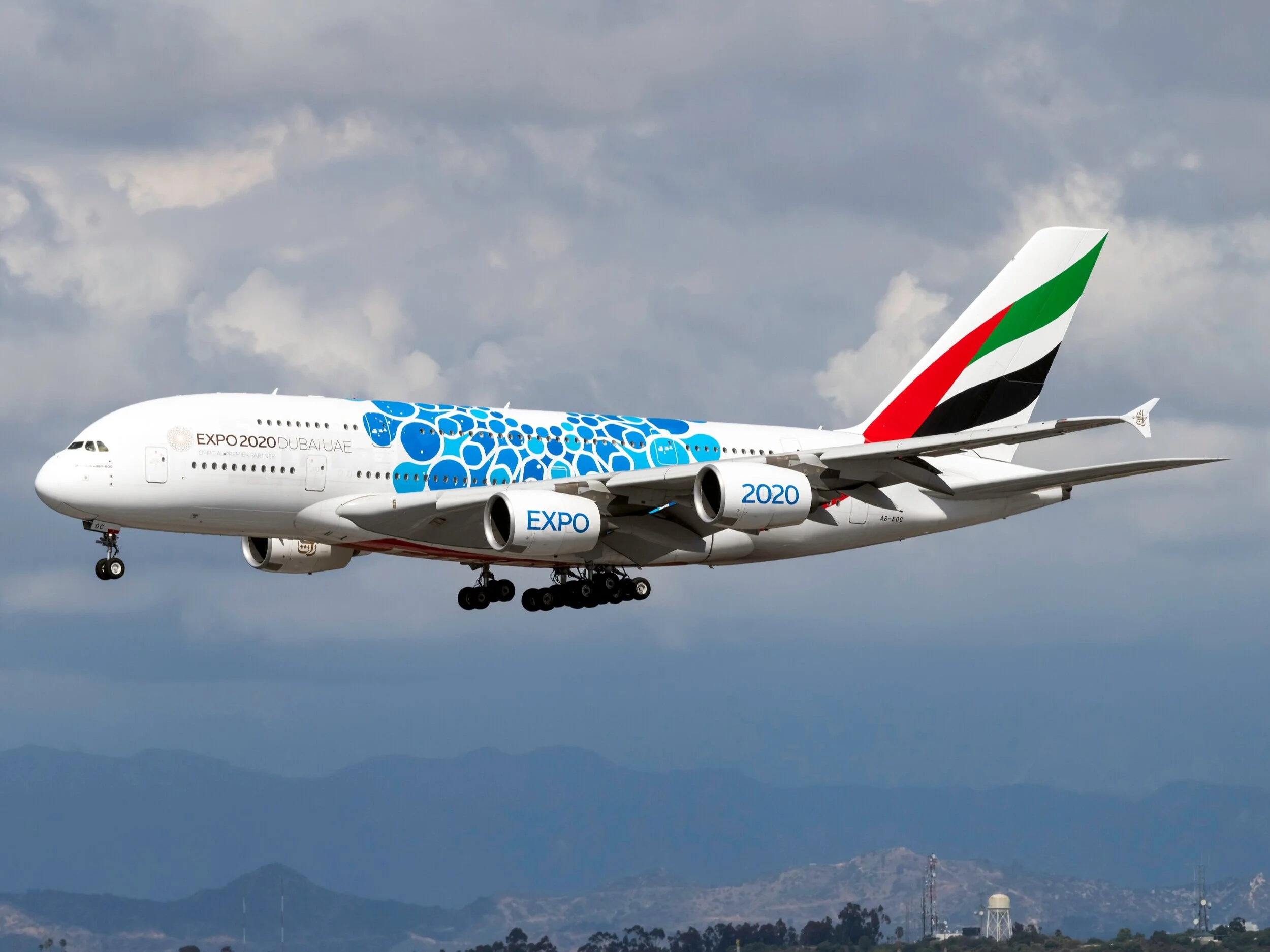 Emirates+%28Expo+2020+-+Mobility+Livery%29+Airbus+A380-861+A6-EOC.jpg