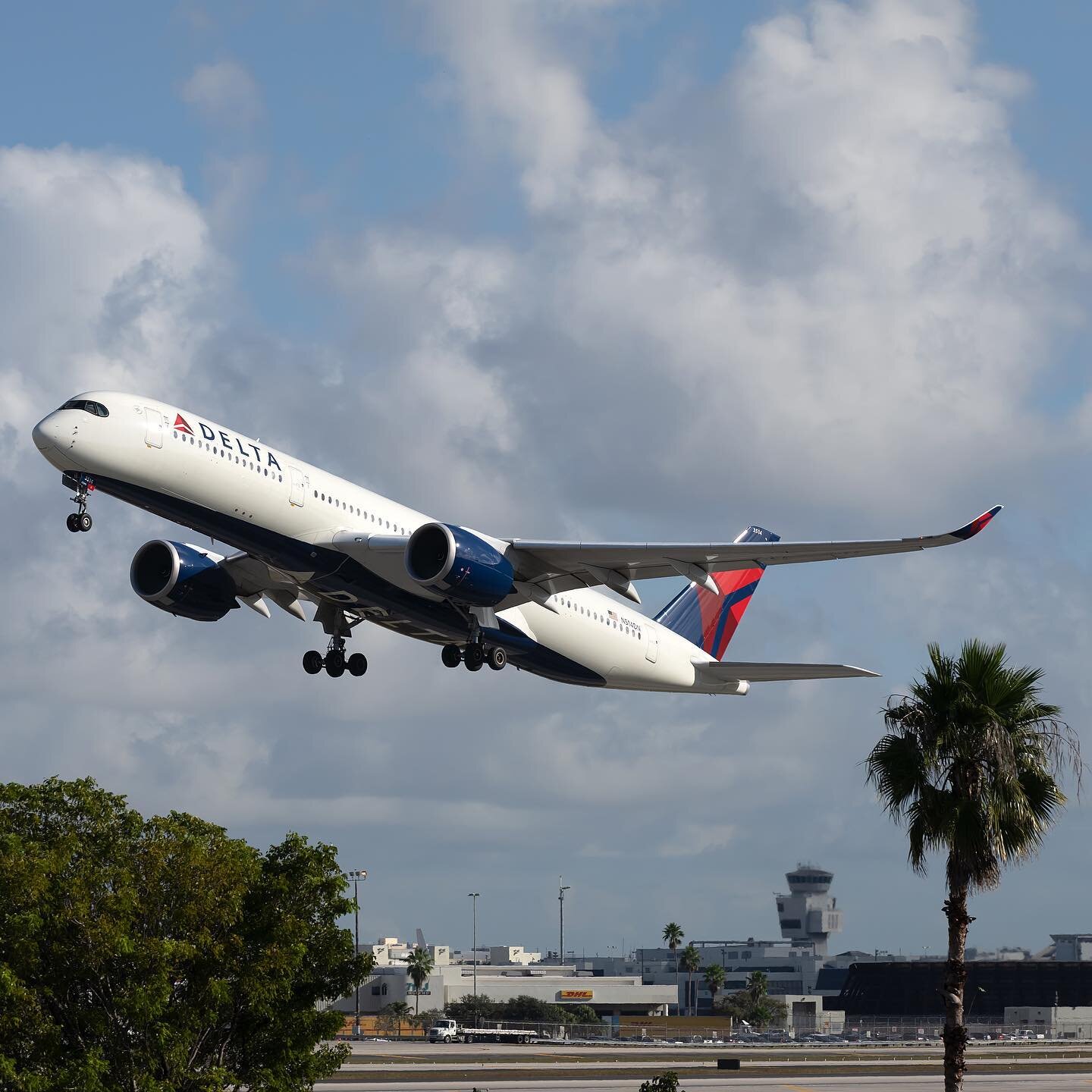 A great get together with wonderful friends in Miami this weekend was given an extra exclamation point by this surprise visitor! I had long sought to catch Delta&rsquo;s Flagship A350 in good light and their diversion to MIA on Sunday for a fuel stop