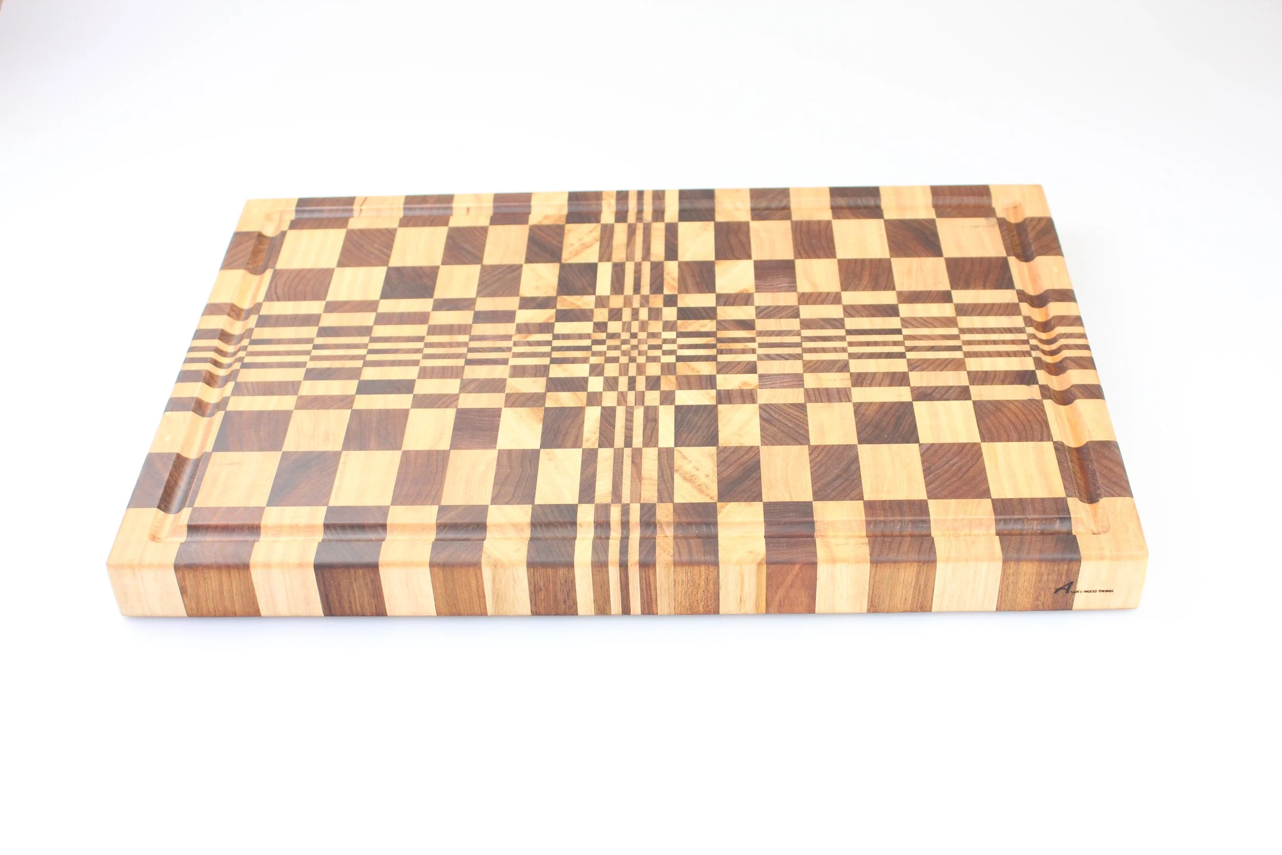 Illusion 470 x 320 Tas Oak _ Blackwood Length.JPG