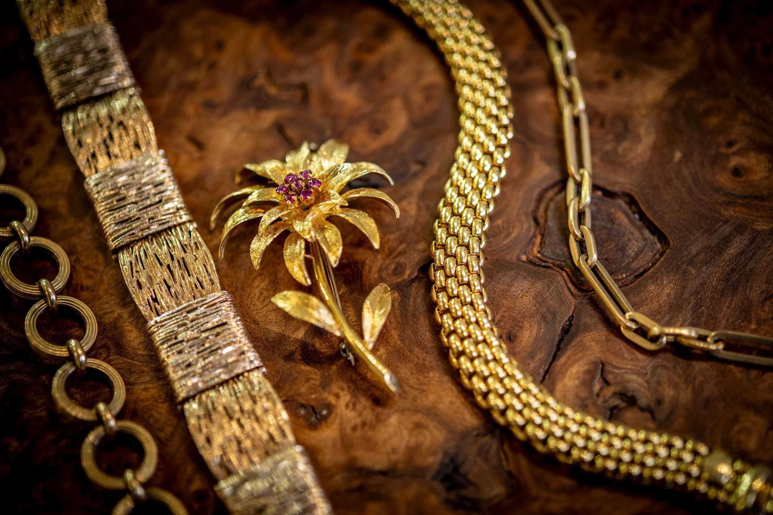 WEDNESDAY 25 FEBRUARY AT 10:30AM
SILVER, WATCHES AND JEWELLERY
View catalogue