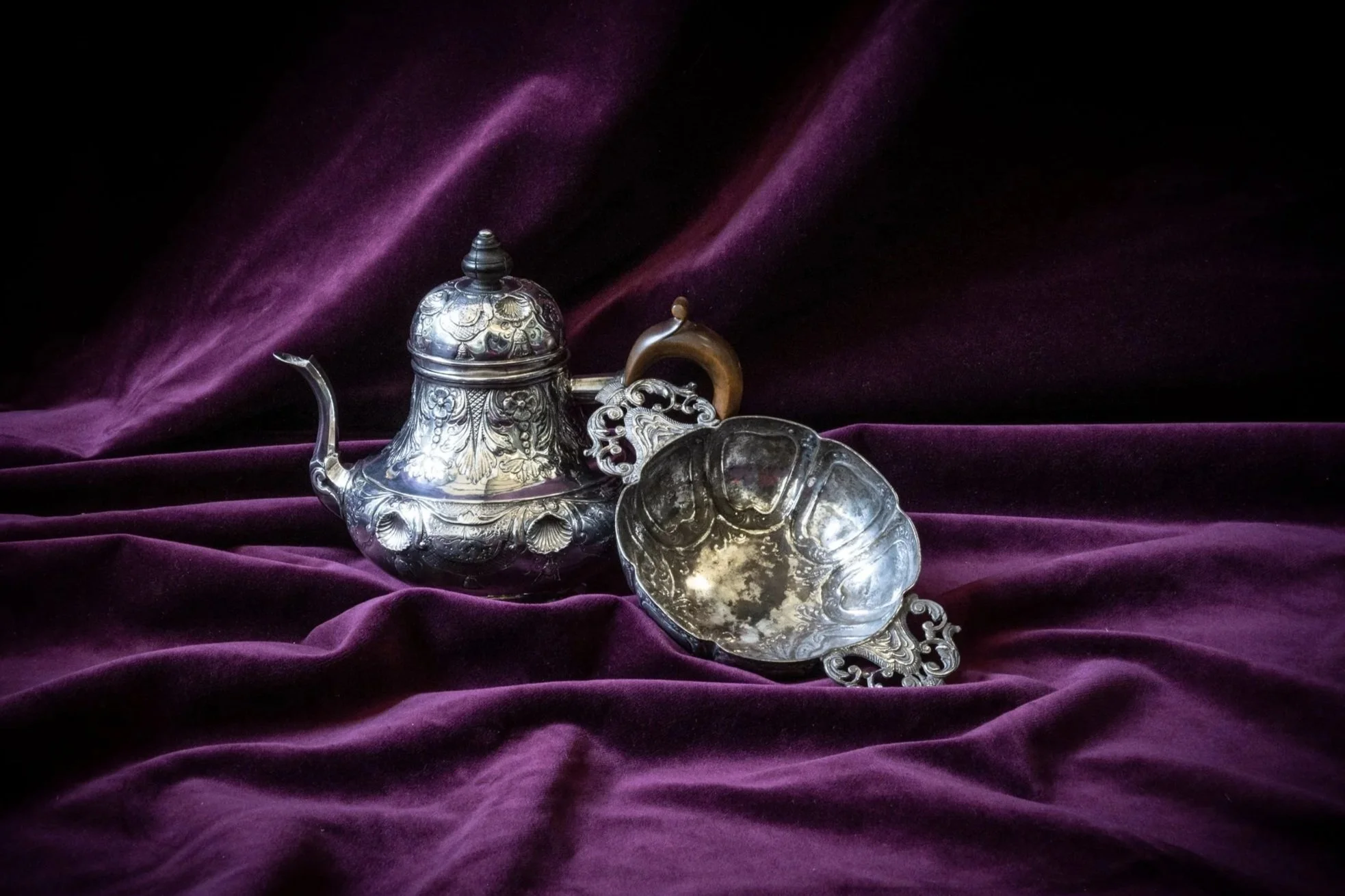 20260624-fine-silver-coffee-pot-quaiche-rs.jpg