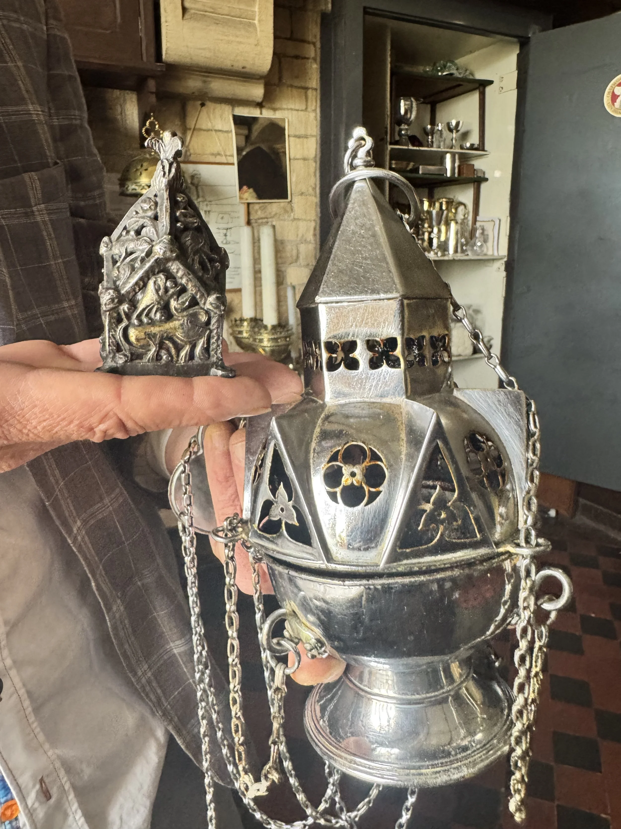 20260624-fine-silver-censer-pinnacle-1.jpeg