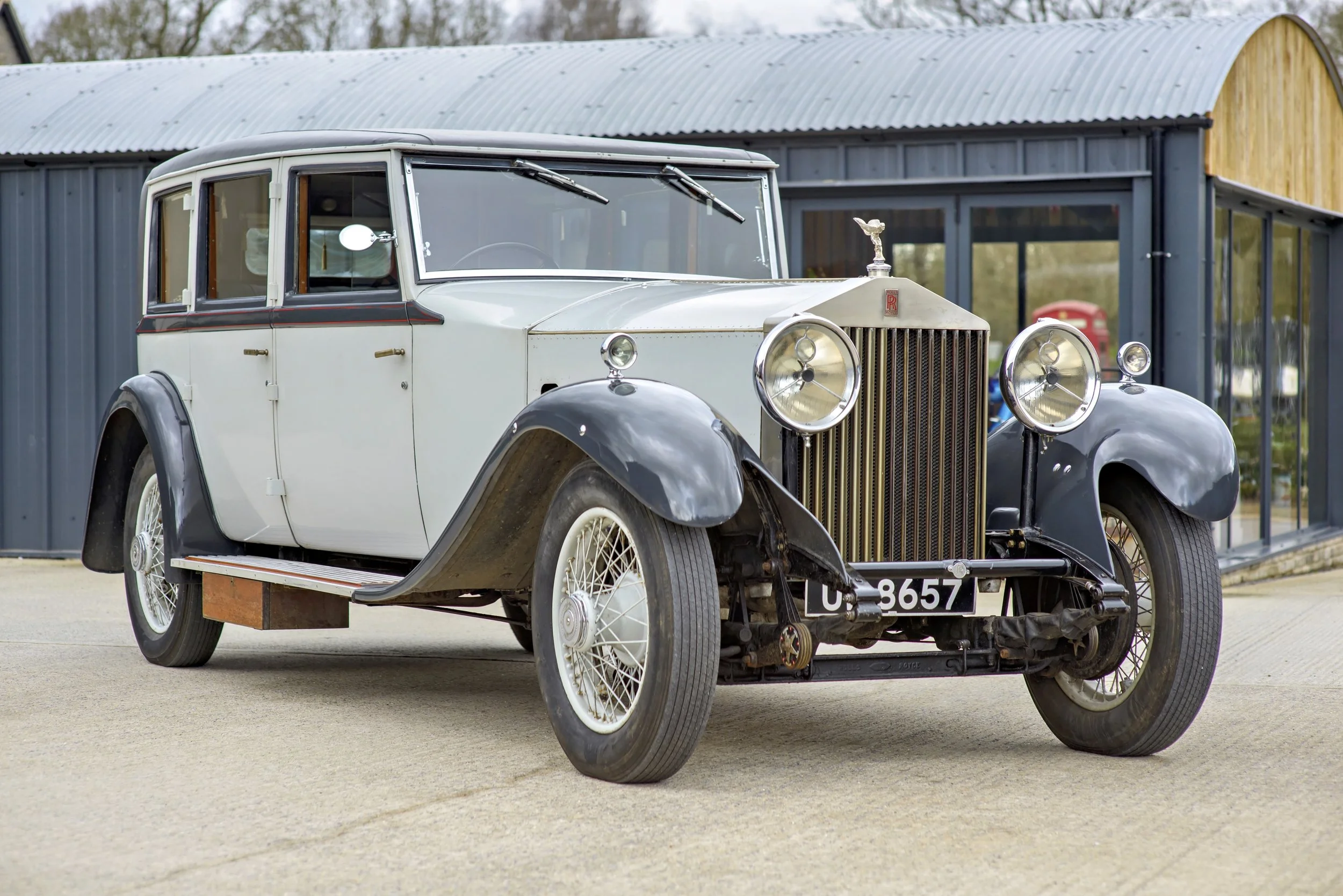 SATURDAY 14 MARCH
CLASSIC CARS
INCLUDING THE BRIAN FORD COLLECTION
AT CONCOURS HOUSE, BRADFORD ON AVON
NOW INVITING ENTRIES
Learn more