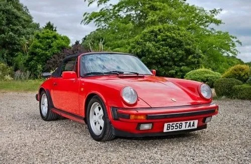 20251122-222-classic-cars-porche.jpg