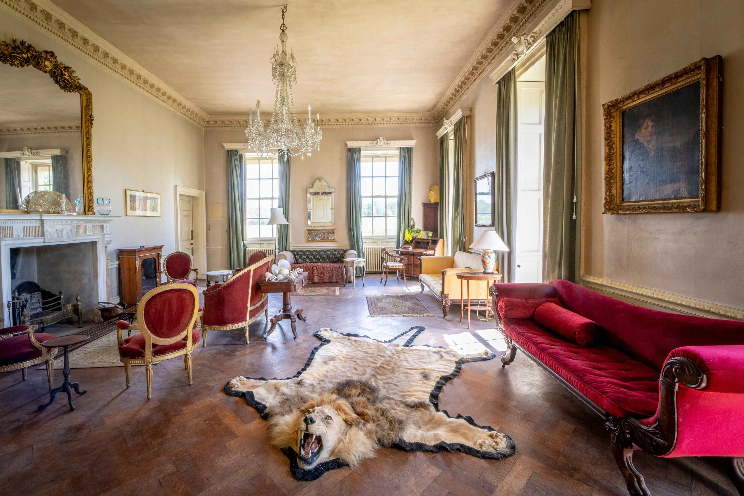 WEDNESDAY 8 JULY AT 9:30AM - SELECT INTERIORS
SELECTED CONTENTS OF BERKLEY HOUSE