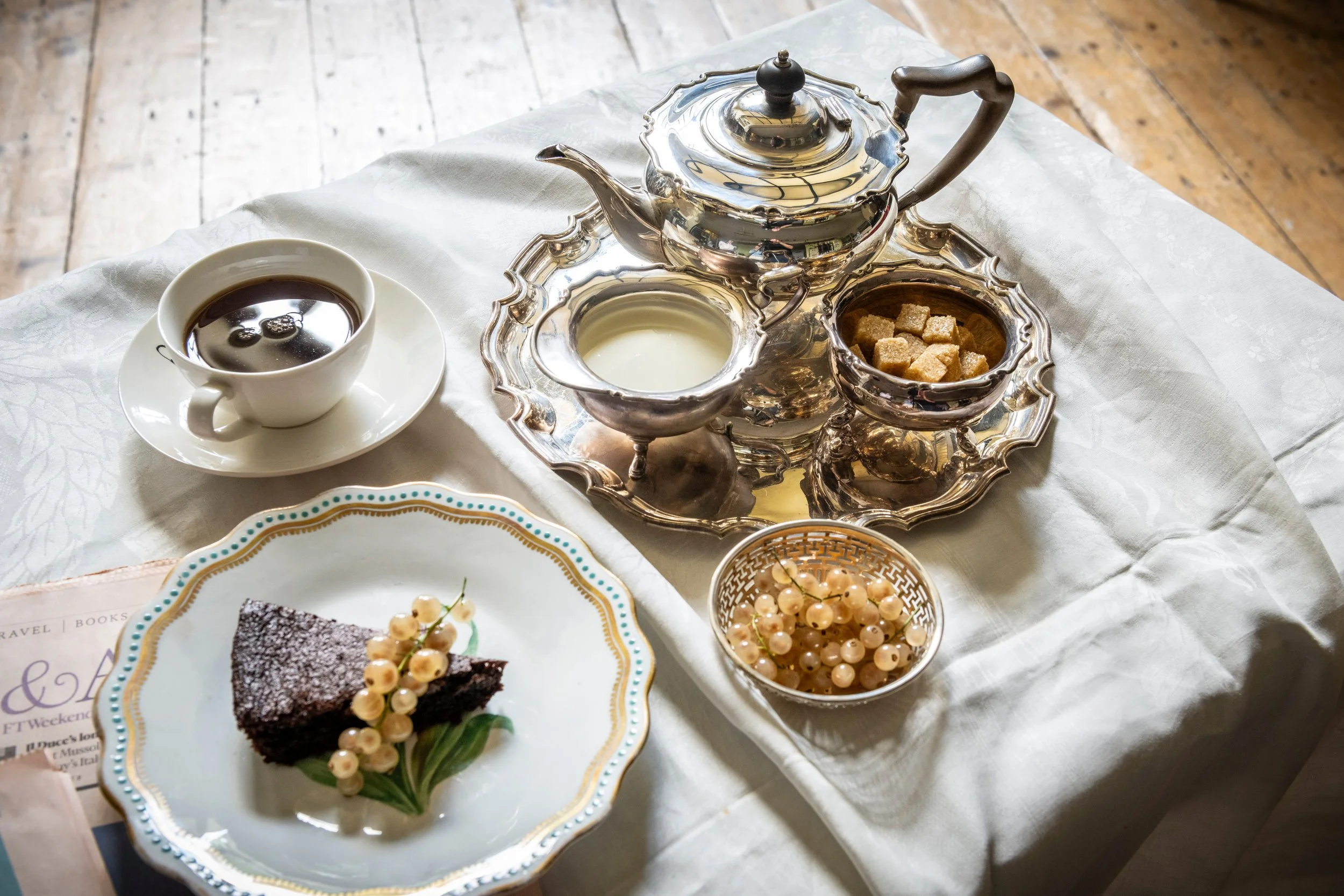 24 SEPTEMBER, 11:00AM TO 2:00PM
TEA PARTY
IN SUPPORT OF MACMILLAN CANCER CARE