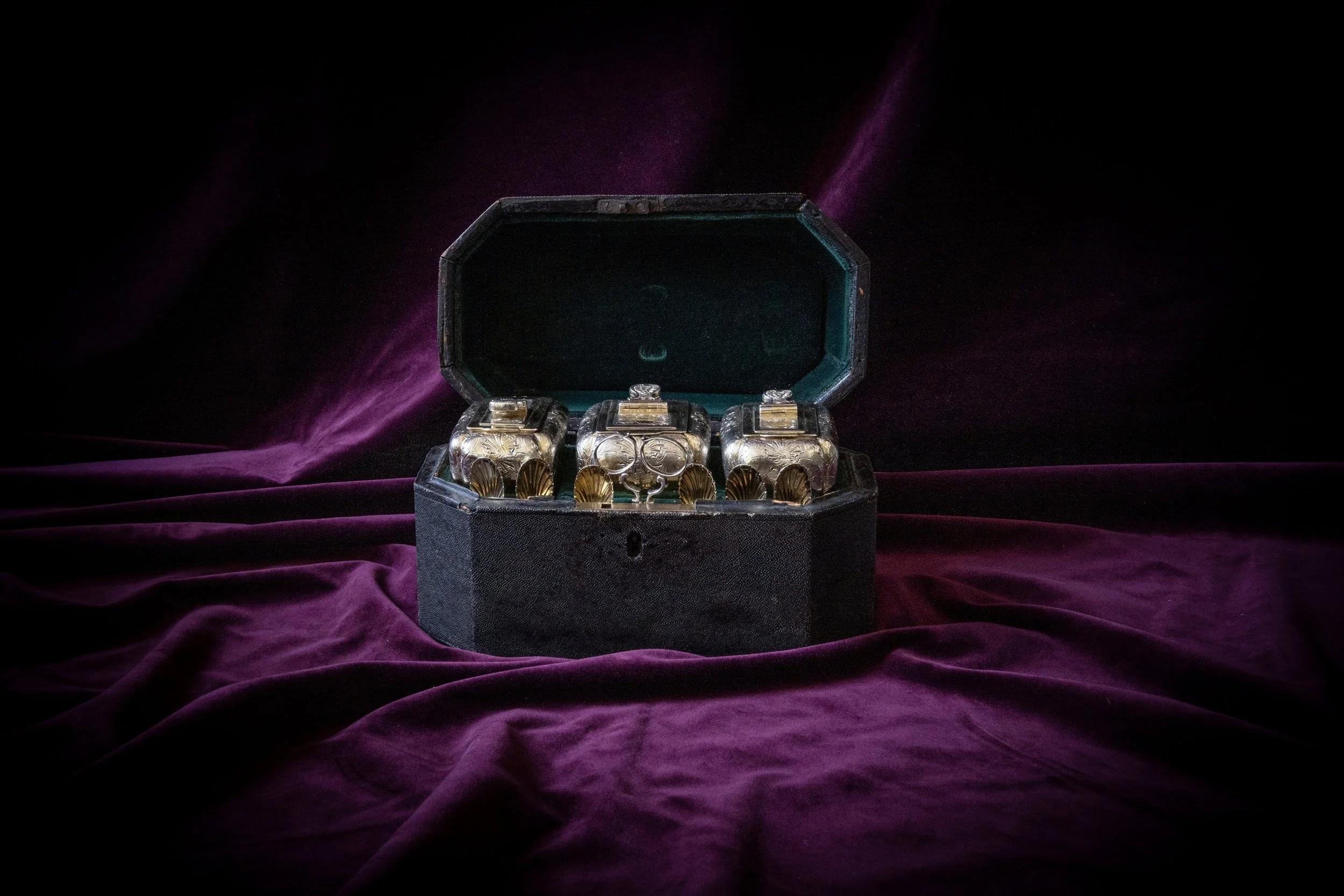 WEDNESDAY 24 JUNE AT 2:00PM
FINE SILVER
A SET OF THREE GEORGE II SILVER-GILT TEA CADDIES, LONDON 1730, ESTIMATE: £5,000 - £7,000
Learn more