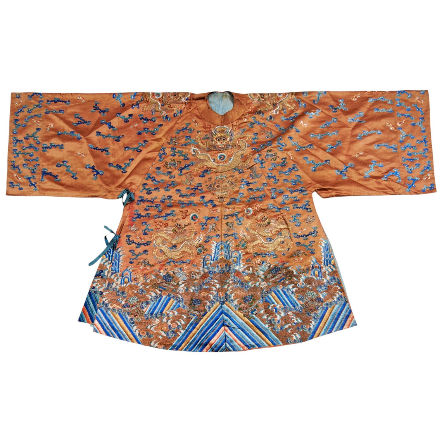 20241111-fine-asian-art-kee-ming-yuet-coral-dragon-robe.jpg