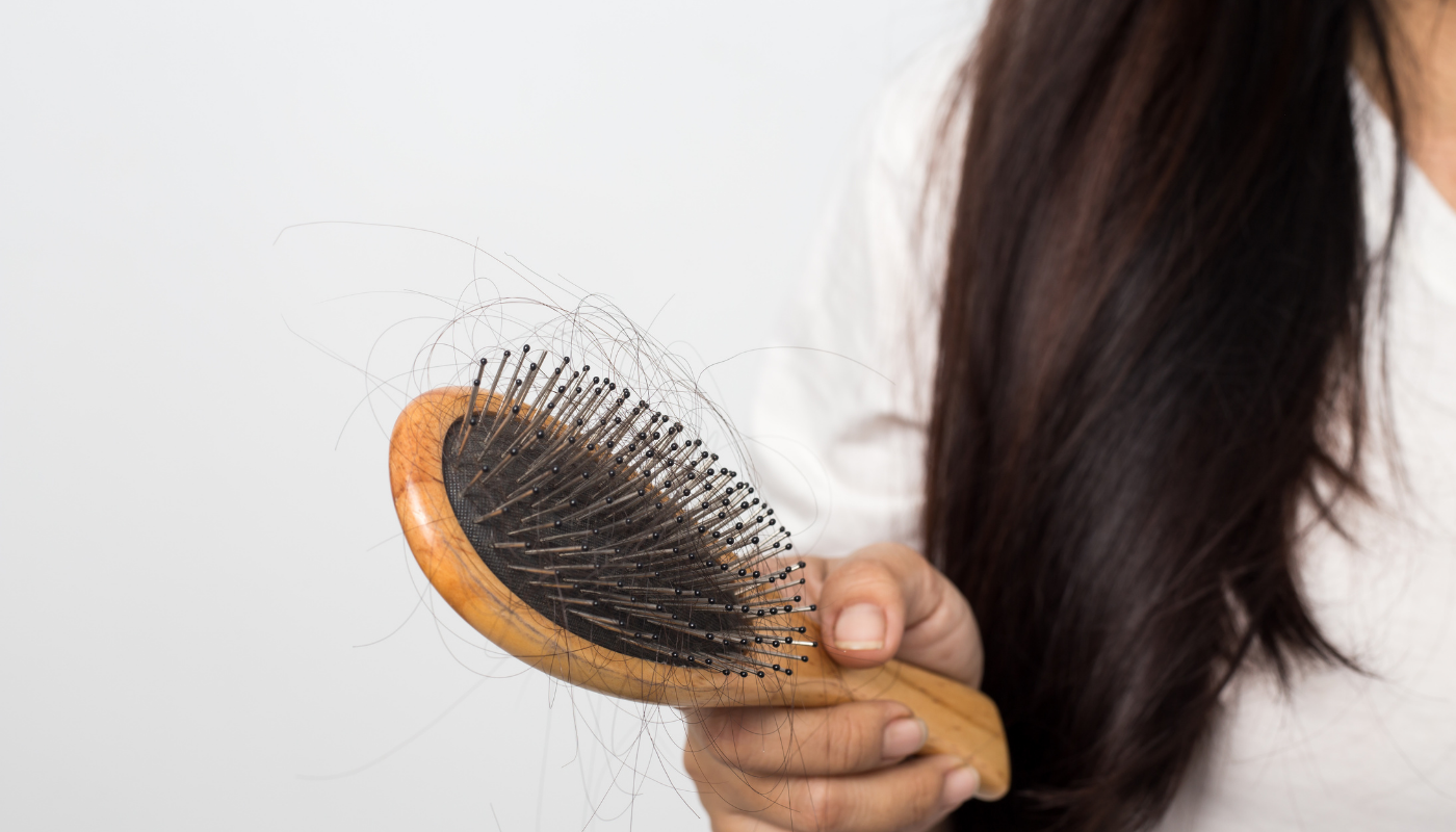 7 Remedies To Try For Postpartum Hair Loss I BabyChakra