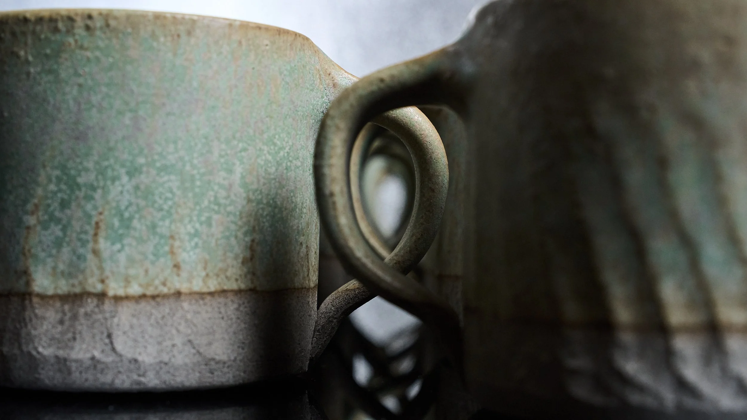 FAV_2025-07-08_Relief_Lampen_Tassen2896.jpg