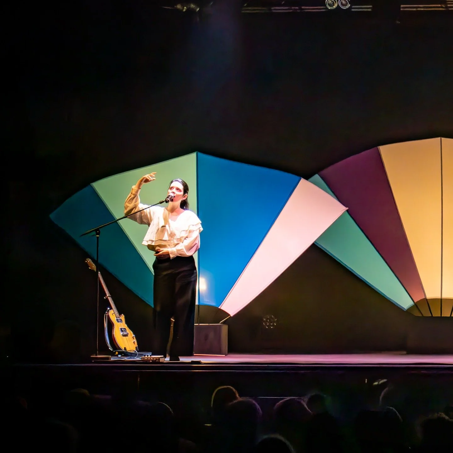 𓆜𓆝𓆞 Une belle semaine pass&eacute;e &agrave; la @nouvelle_vague de St Malo pour finaliser notre spectacle " Que vois-tu ? "

Un an et demi de cr&eacute;ation intense entre l'&eacute;criture du conte, de sa musique et le travail de cr&eac