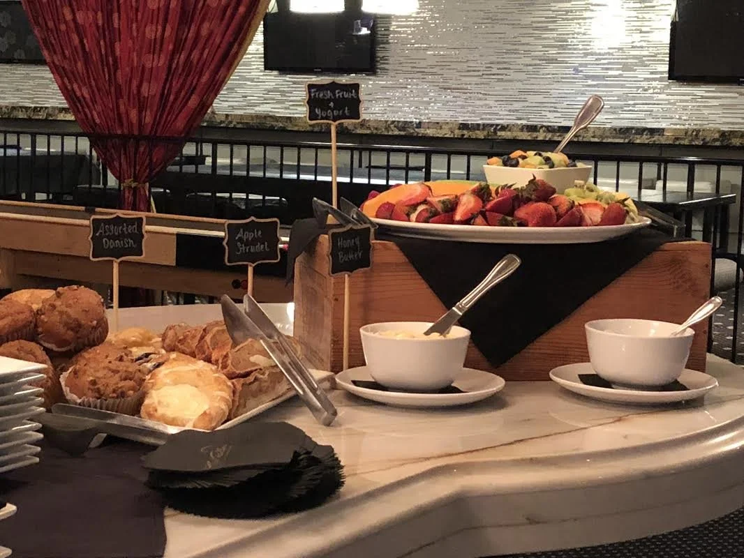 HighRollers Breakfast Platters.jpeg