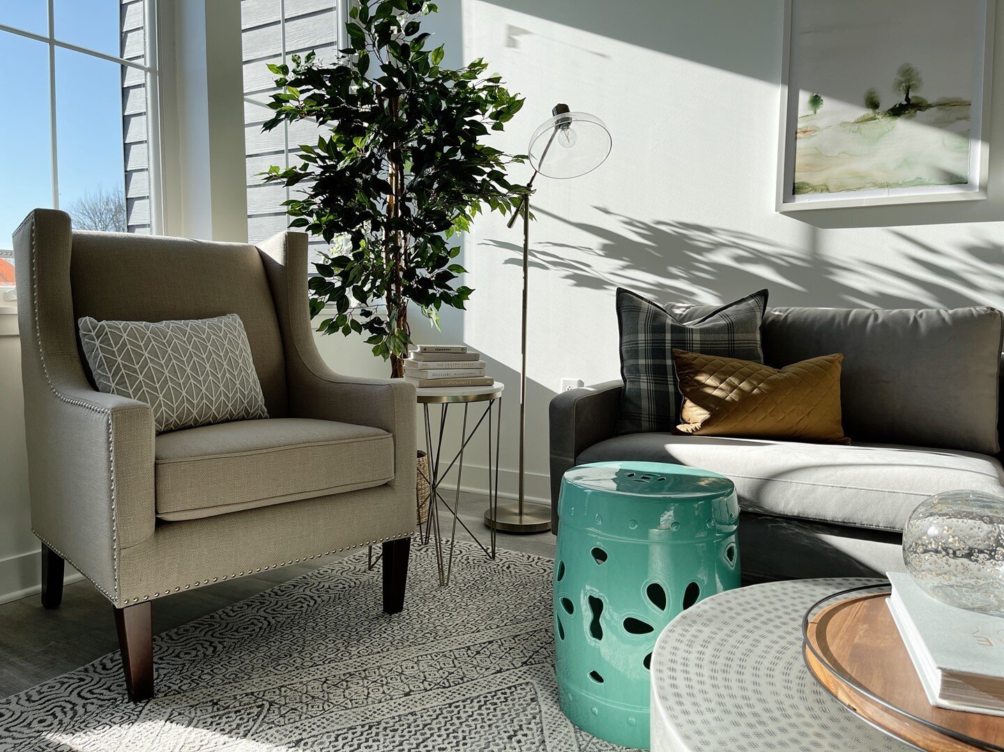 Modern living begins here, in the heart of downtown Noblesville. Schedule a tour today to get a peek of your next home! 🏡
&bull;
#LinkInBio #HomeIsTheLevinson #Noblesville #Indiana #ApartmentLiving