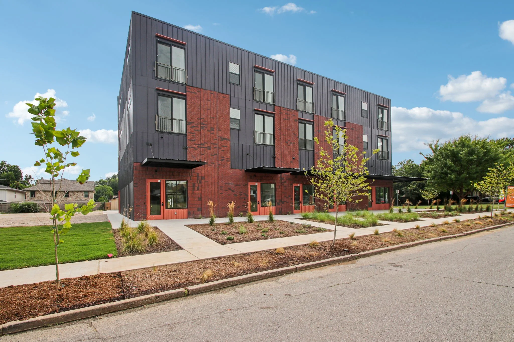 9-web-or-mls-unit 2A-009.jpg