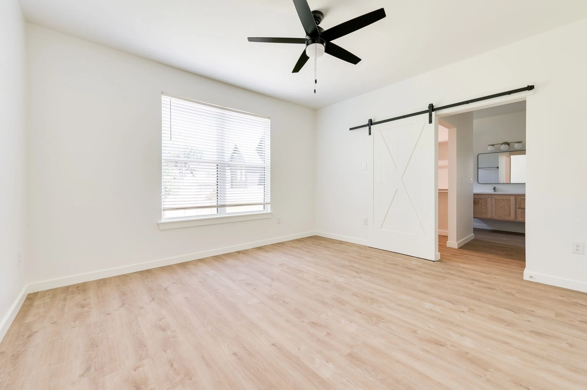 91-1625 NW 12th St, OKC-089.jpg