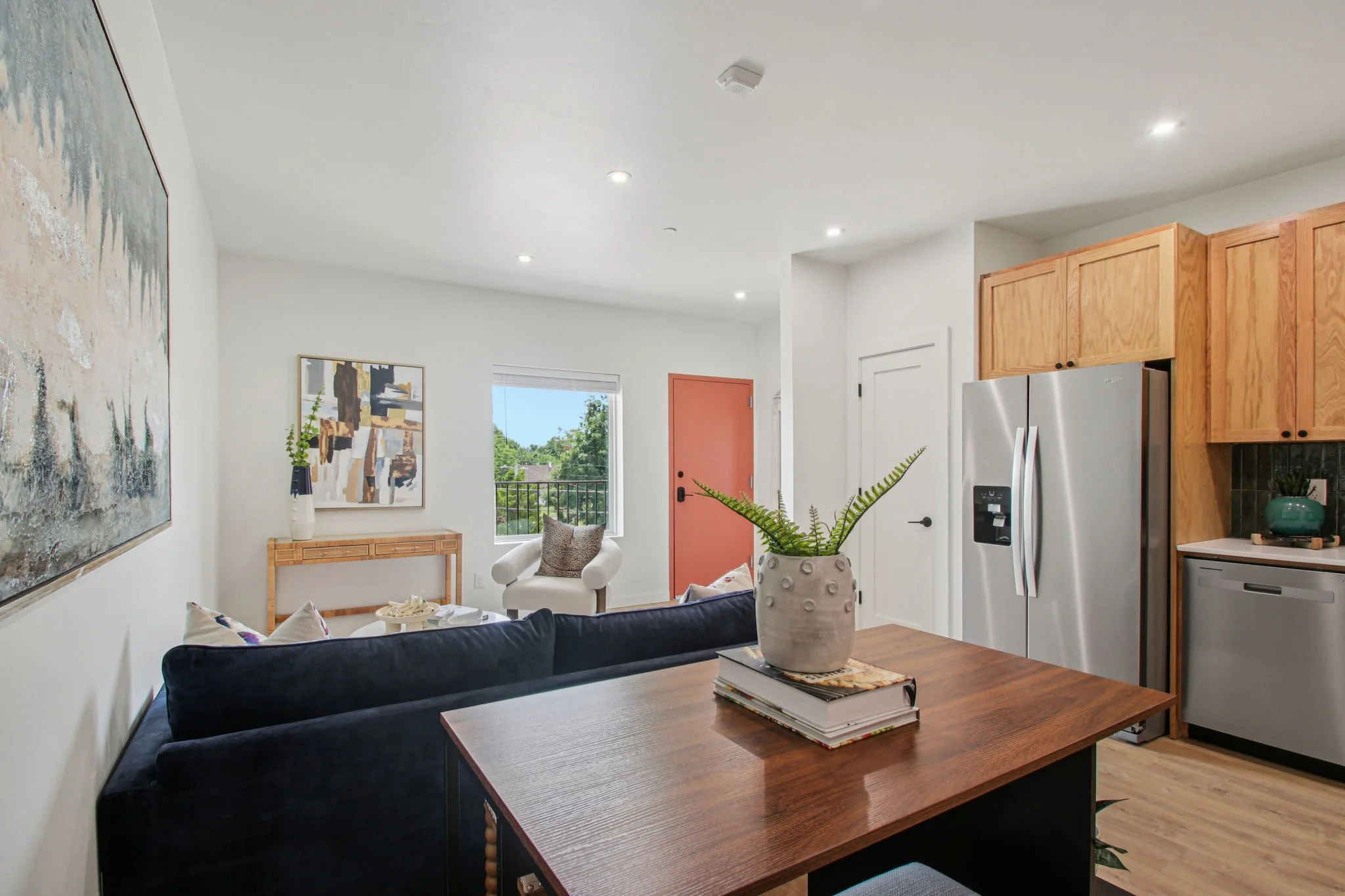 Copy of 34-web-or-mls-unit 2B-004.jpg