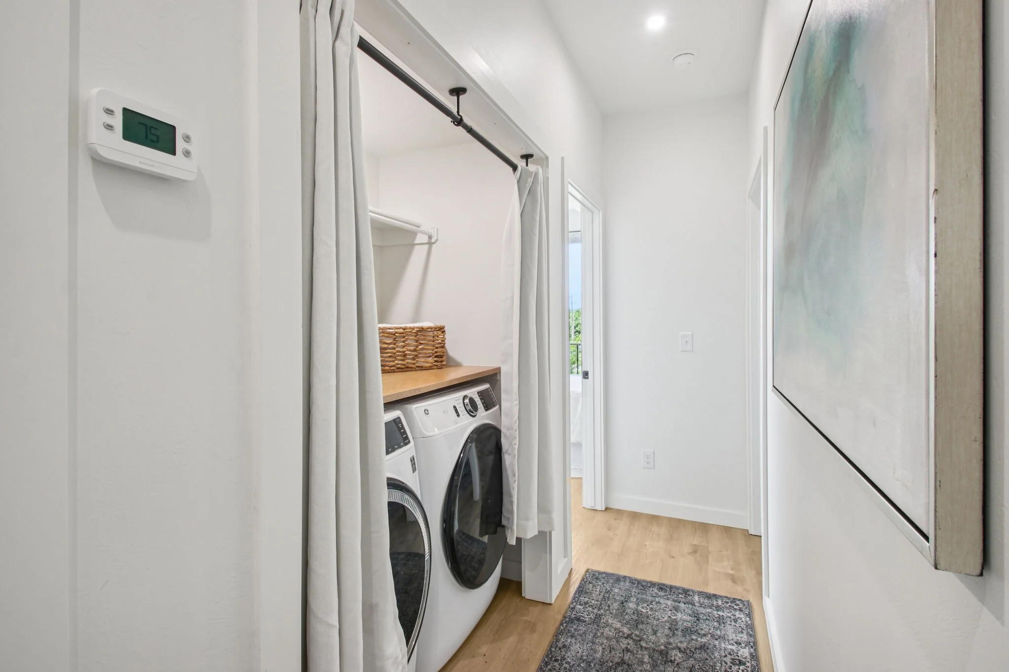 Copy of 21-web-or-mls-unit 2A-021.jpg
