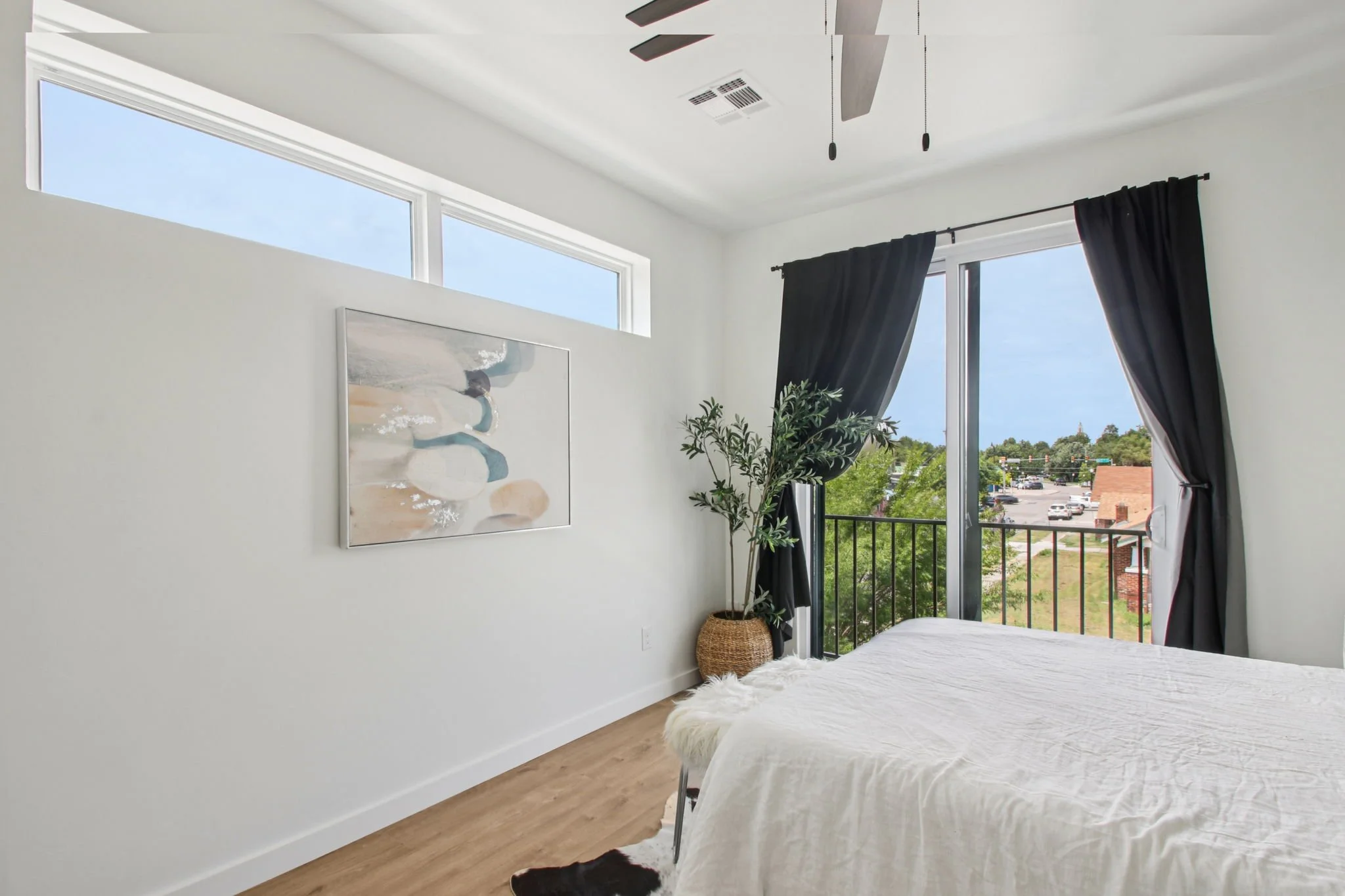 Copy of 25-web-or-mls-unit 2A-025.jpg