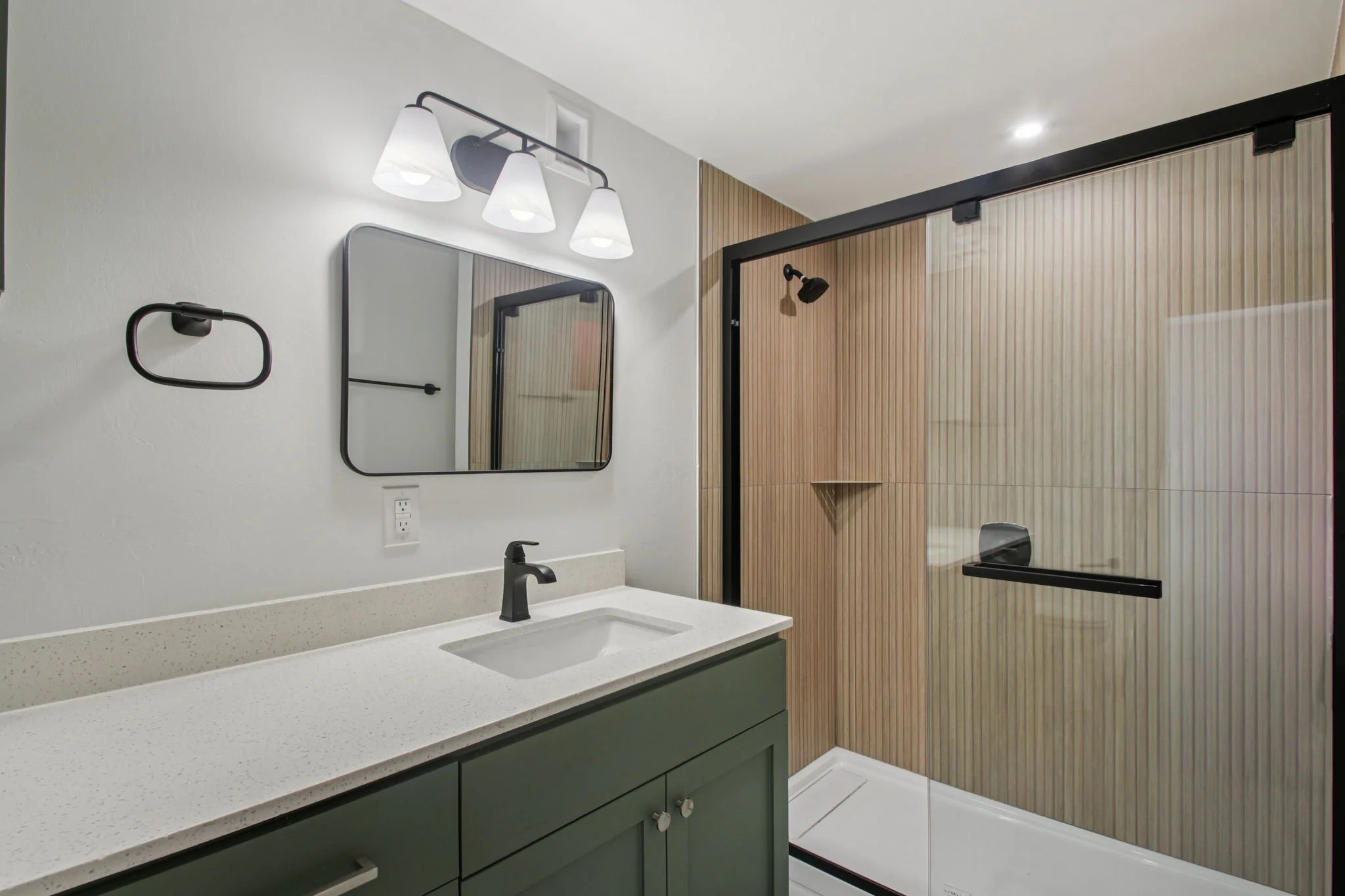 Copy of 58-web-or-mls-unit 1E-015.jpg