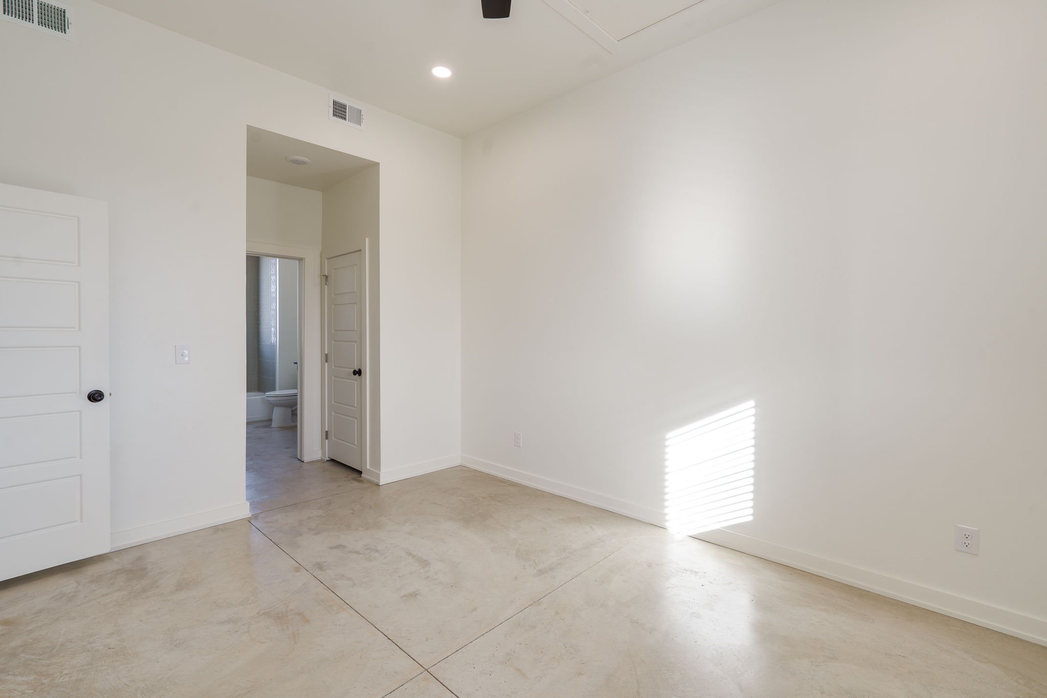 1638 NW 12th St OKC_050.jpg