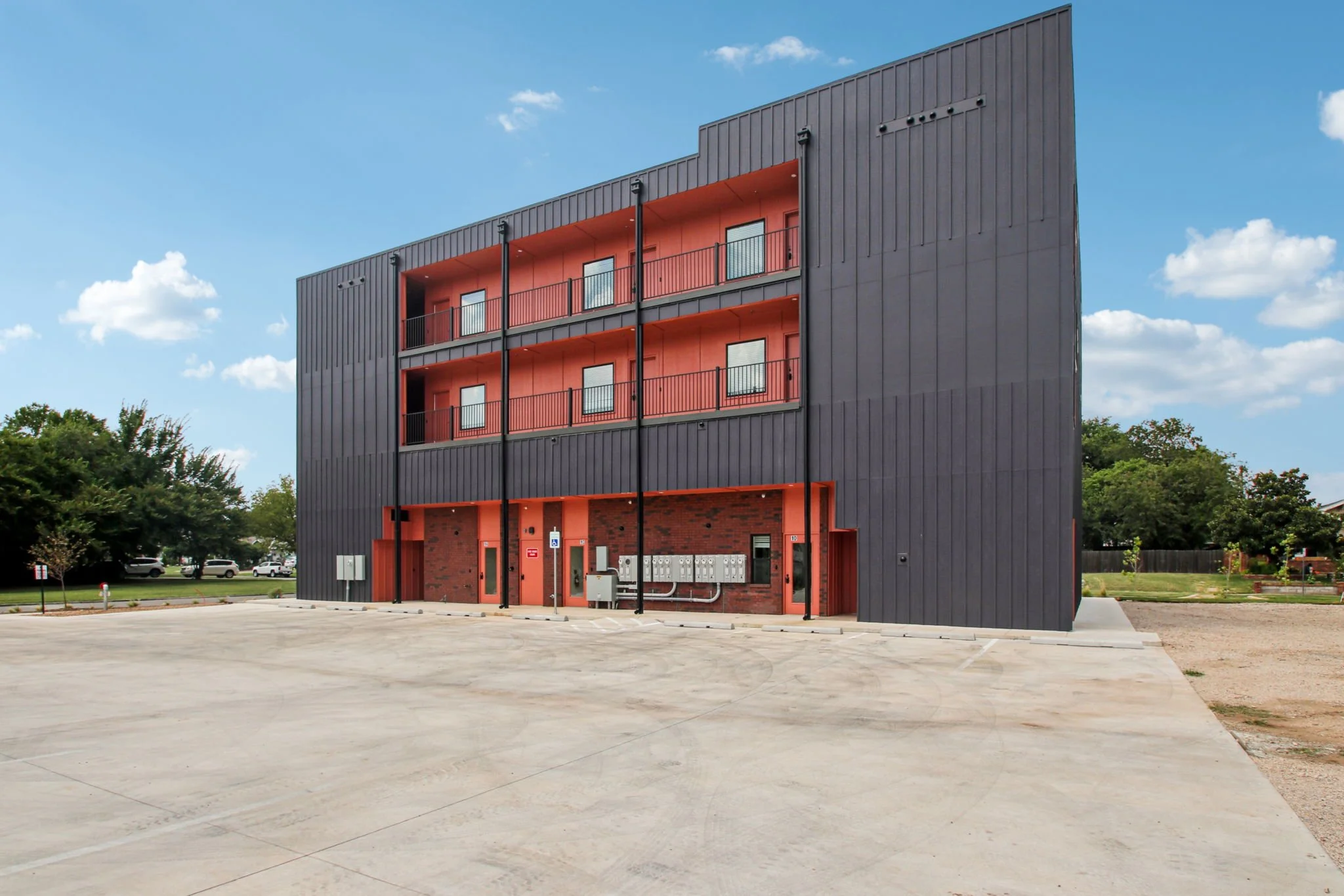 4-web-or-mls-unit 2A-004.jpg
