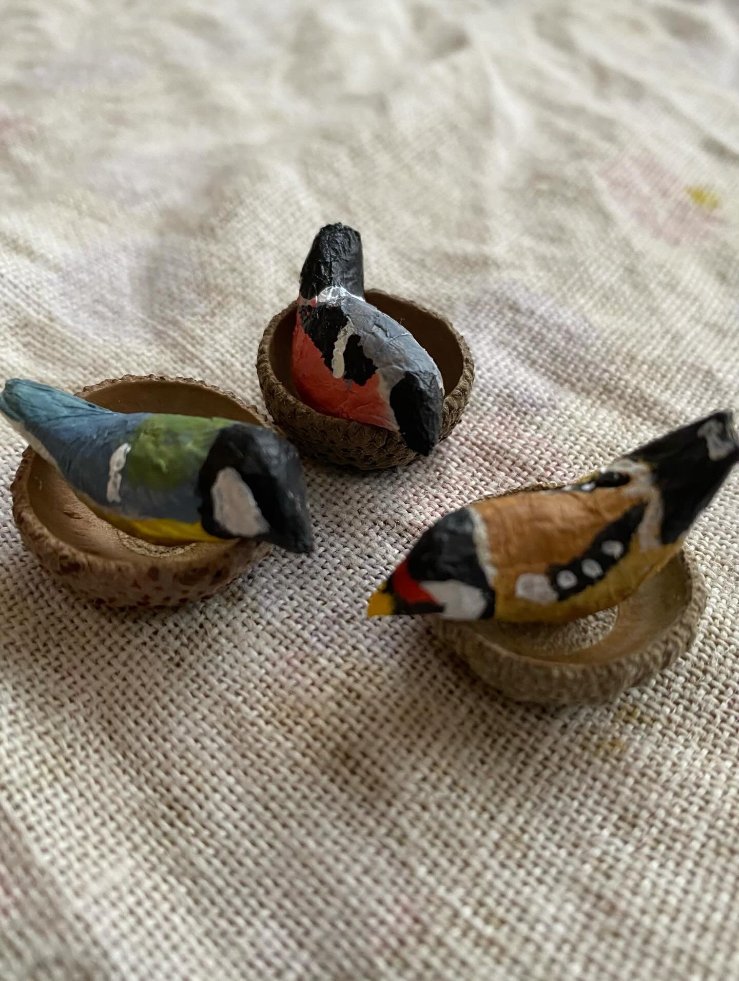 I&rsquo;m busy working on baskets and willowy bits for Wild Winter Fayre, sustainable crafts @paddockartstudios this coming weekend Friday 5th 4-6pm and 6th,7th December 10-4pm alongside @hedgesparrowcrafts @thestealthyrabbit @guystevensstonesculptur