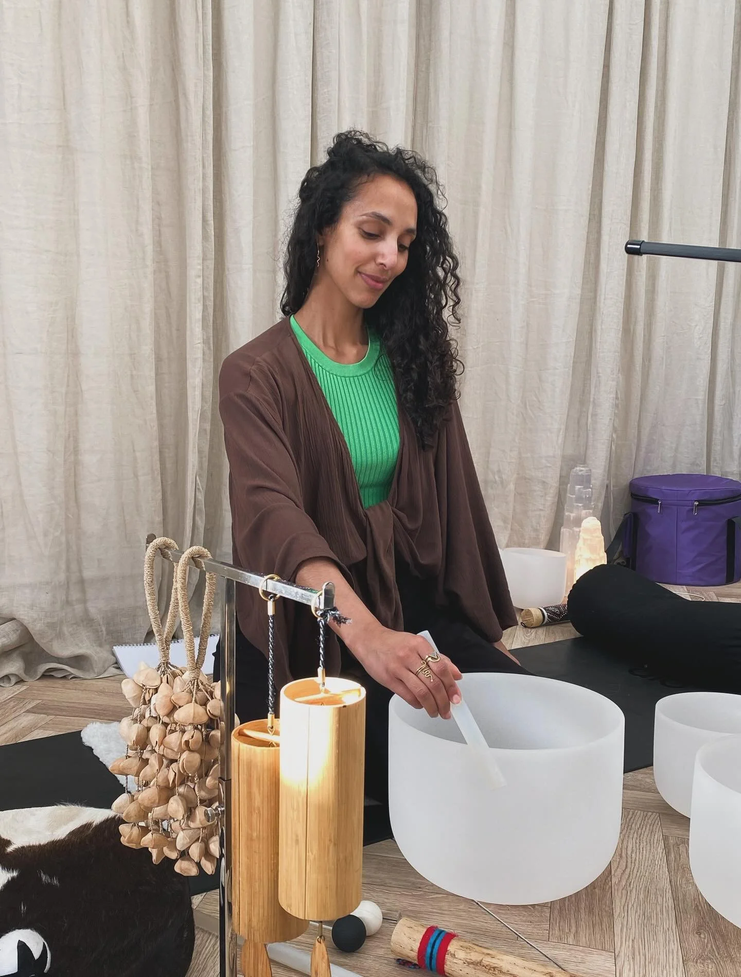 A full spectrum 24 hours: Sound healing by day and by night (swipe) 🧘🏽&zwj;♀️🎧💃🏽

I love life the most when it feels like a beautiful contradiction. 

All week I&rsquo;ve been in an incredible sound healing facilitator training with the talented