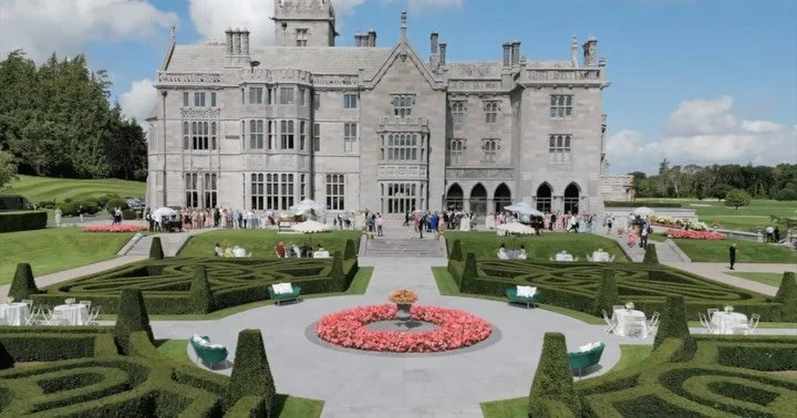 Sunshine, laughter and the best of friends and family. Looking back on Jane &amp; Mark&rsquo;s stunning wedding. Happy anniversary!

Planning @tarafayevents 
Venue @theadaremanor