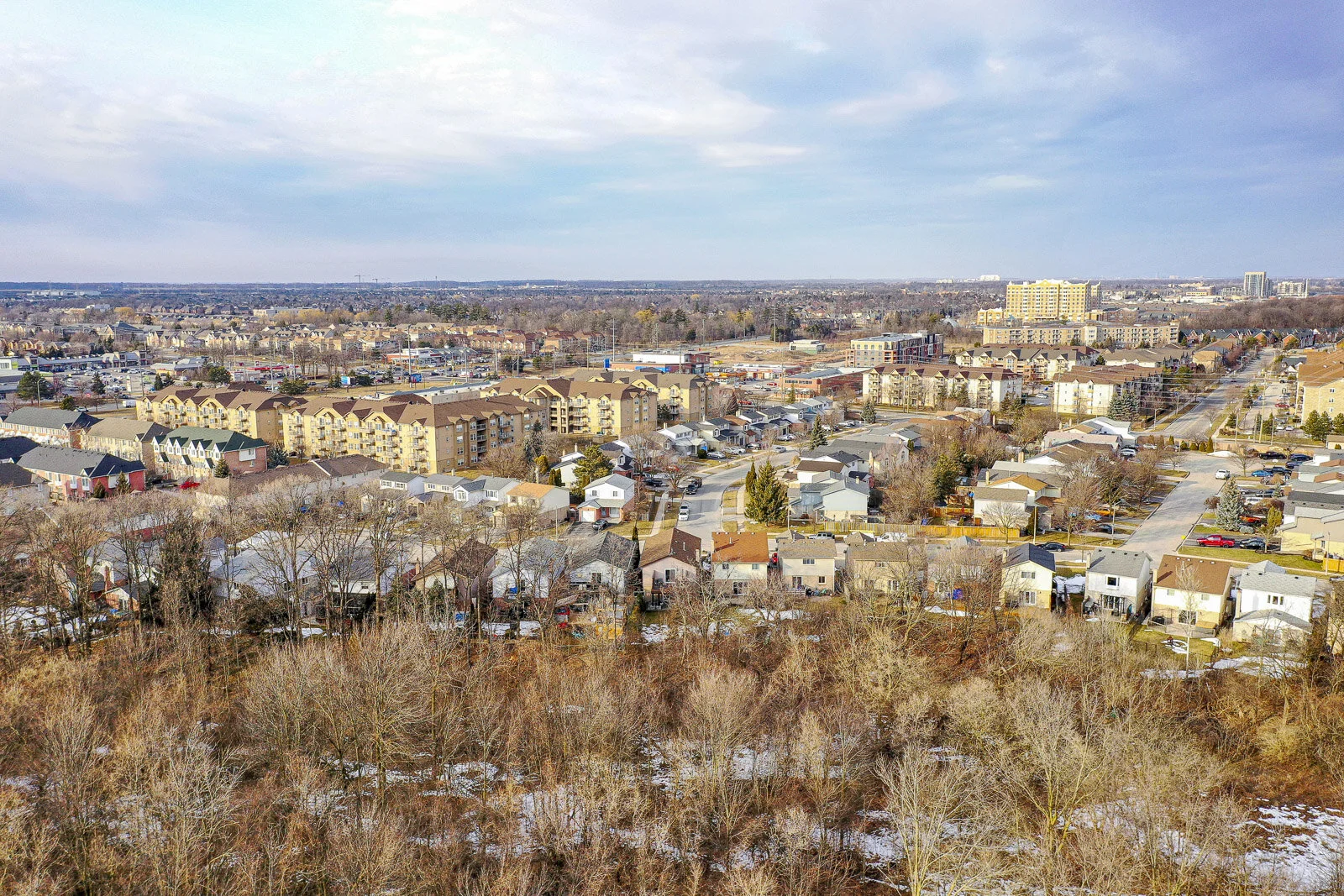 Rise Real Estate Media Toronto Based Real Estate Photographer